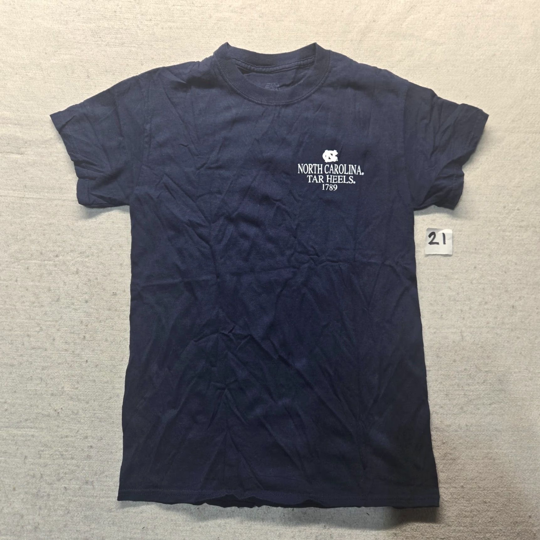 Vintage UNC Tar Heels North Carolina NC Logo Tee T-Shirt Short Sleeves Men's S Small Size US S / EU 44-46 / 1 - 2 Thumbnail