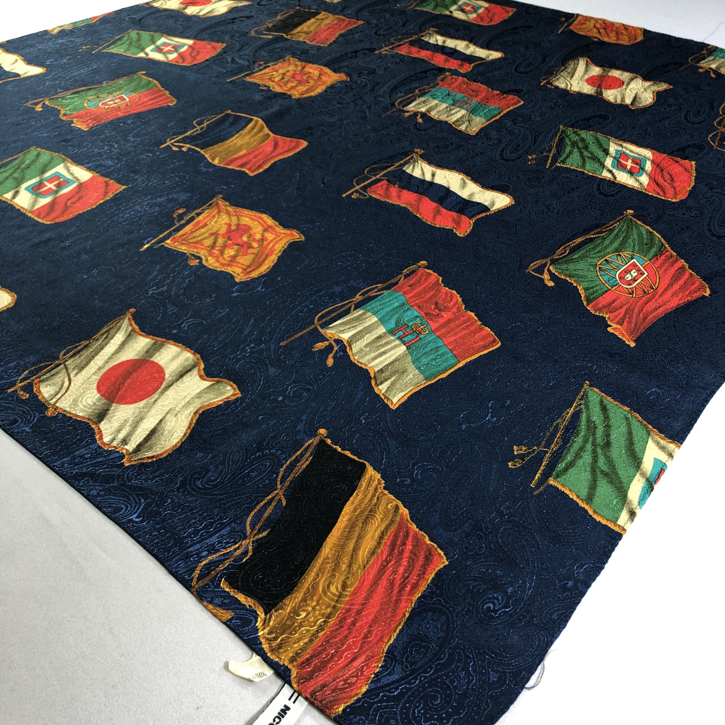 Vintage Vintage Nicole Club Silk Scarf Size ONE SIZE - 4 Thumbnail