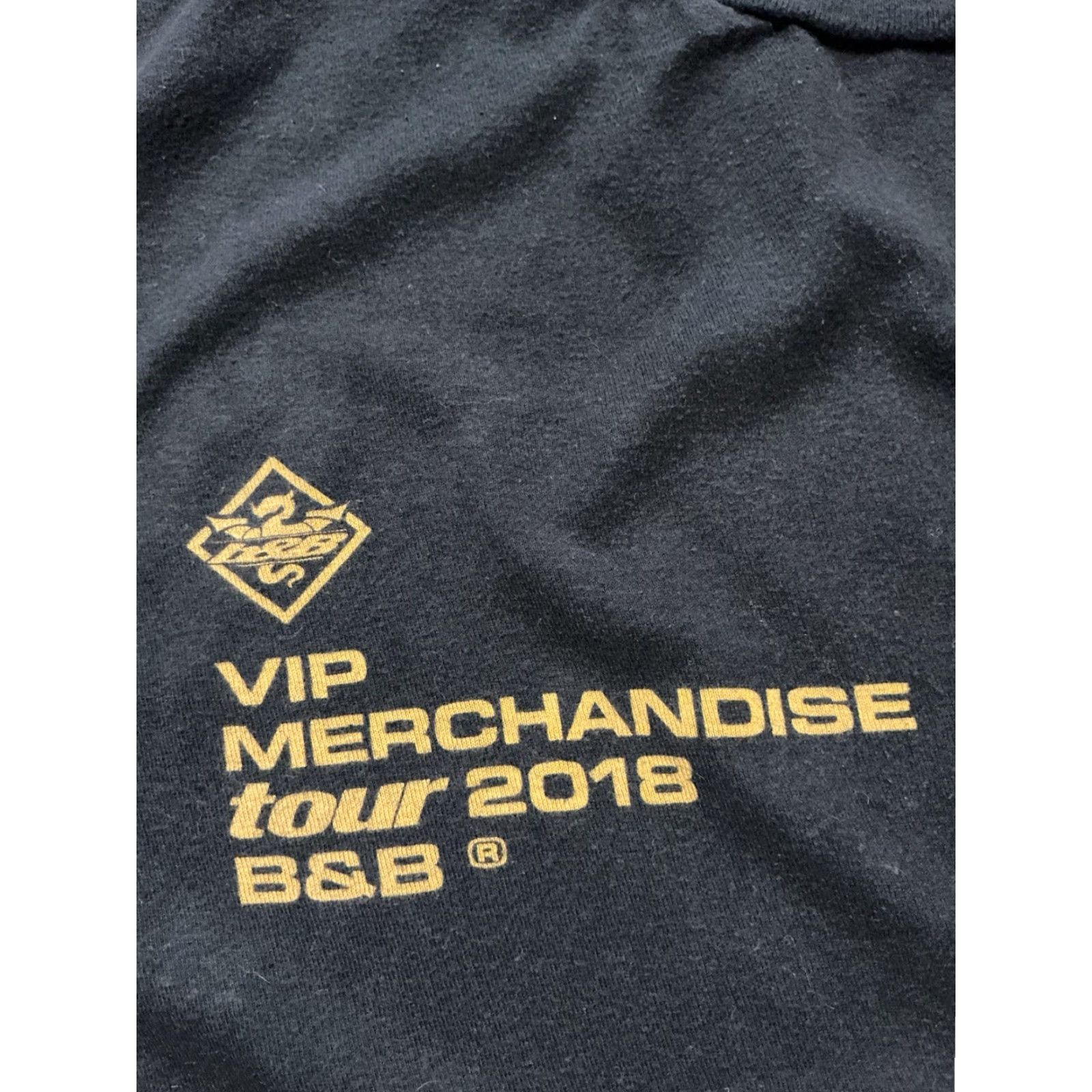 Tultex Post Malone Beerbongs & Bentleys Tour 2018 VIP Merchandise Graphic T-Shirt Sz. L Men Tultex Black Dragon Bat S/S T-Shirt Large Size US L / EU 52-54 / 3 - 4 Thumbnail