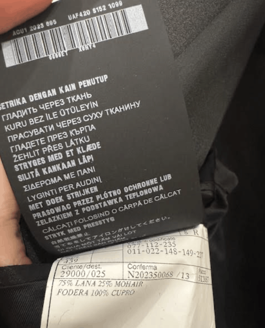 Prada Prada single breasted black suit with satin lapel Size 48R - 17 Thumbnail