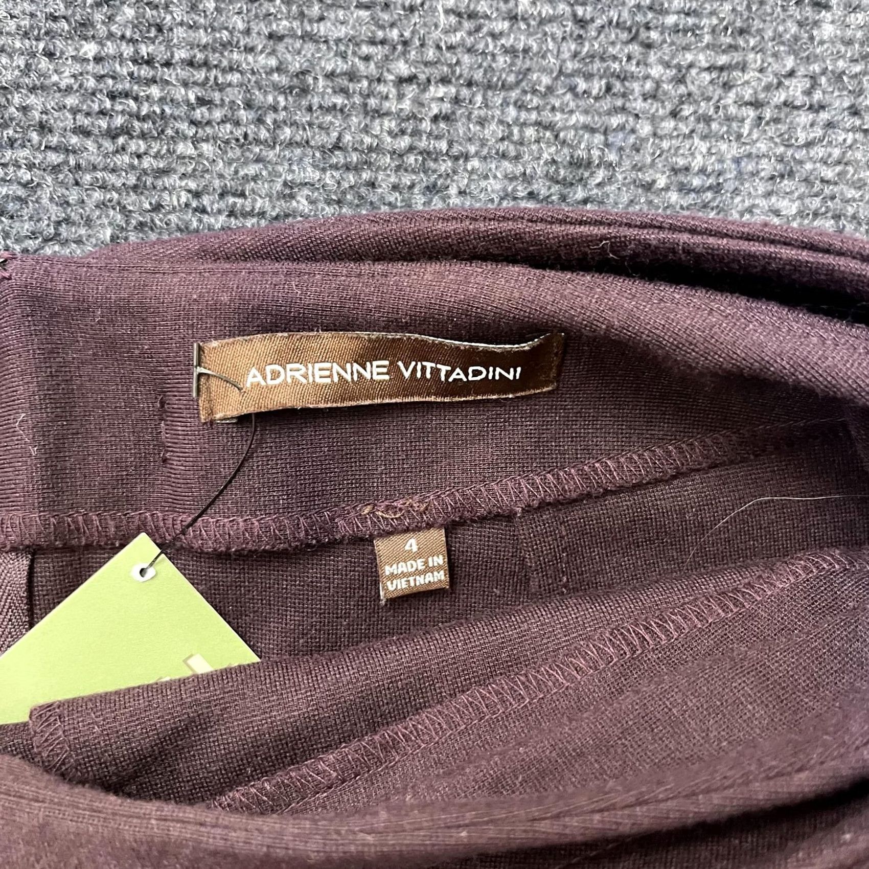 Vintage VINTAGE Adrienne Vittadini Skirt Womens 4 Brown High Waist Pencil Career Gold Button Size 27" / US 4 / IT 40 - 2 Thumbnail