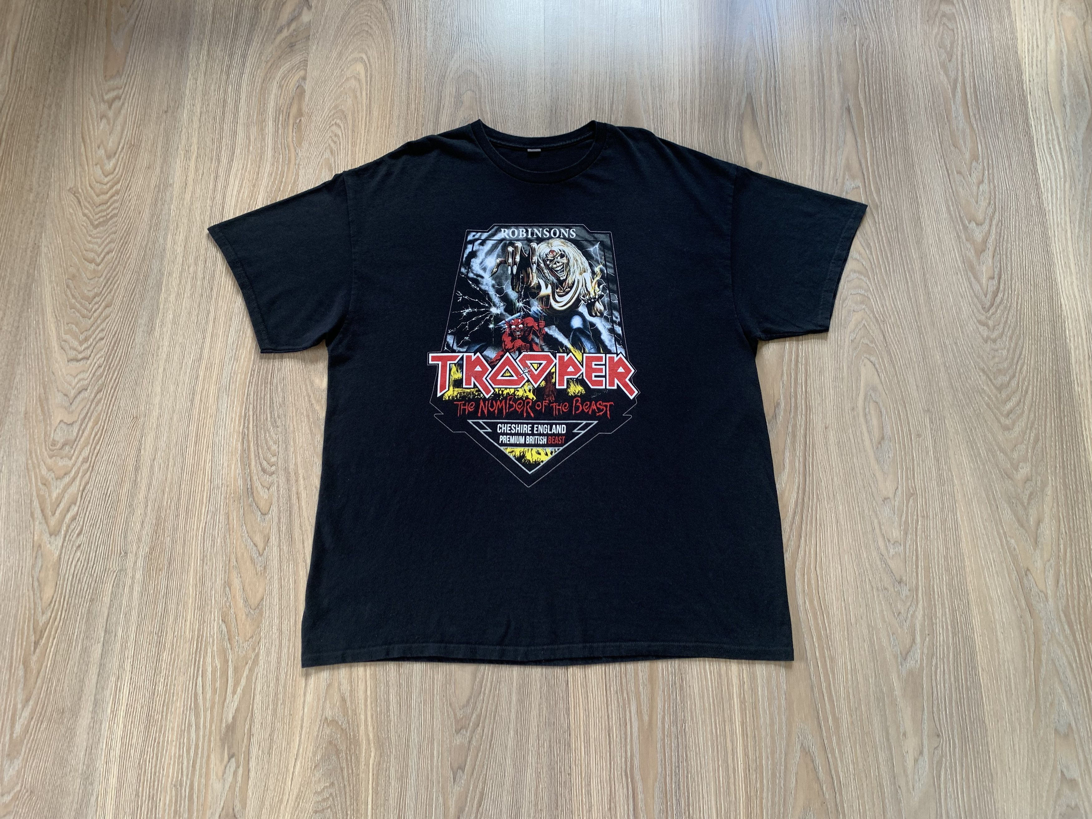 Gildan Iron Maiden Trooper Robinsons T Shirt Size US XL / EU 56 / 4 - 1 Thumbnail