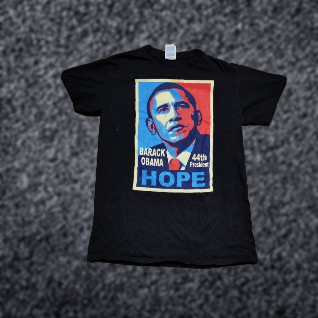Delta VINTAGE Barack Obama Campaign Hope T-Shirt Mens S Black Cotton Knit Crew Neck Short Sleeve Delta Graphic Tee 44th President USA 2000s Mens Size US S / EU 44-46 / 1 - 1 Thumbnail