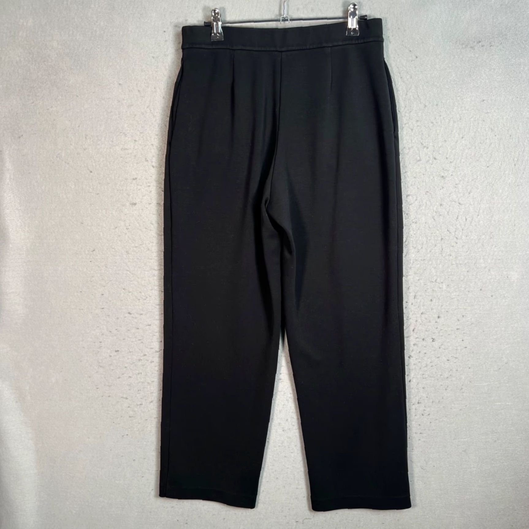 Uniqlo Uniqlo Pants Womens Size Large Black Straight-Leg Stretch Size 36" / US 14 / IT 50 - 2 Thumbnail