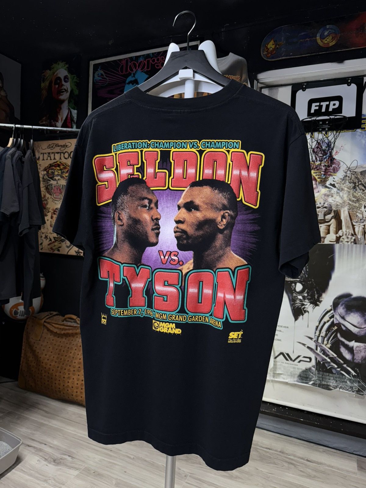 Vintage Vintage 1996 Mike Tyson Boxing T-Shirt Vtg Rare Tee Large Size US L / EU 52-54 / 3 - 1 Thumbnail