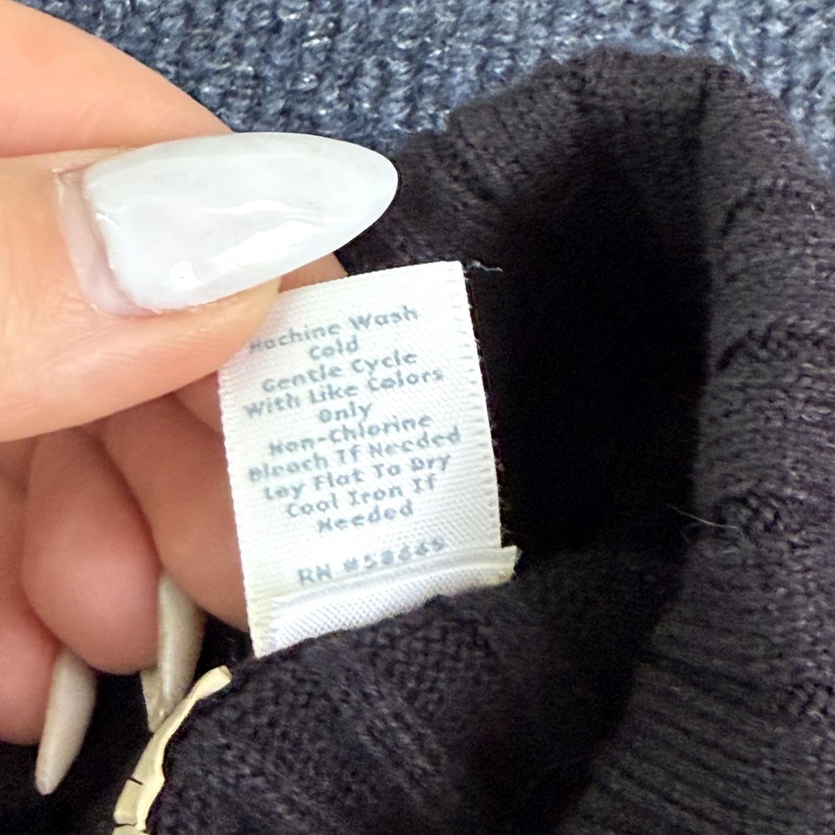 Vintage VINTAGE Hong Kong Sweater Womens Medium Black Ribbed Cotton Turtleneck Knit Size M / US 6-8 / IT 42-44 - 4 Thumbnail