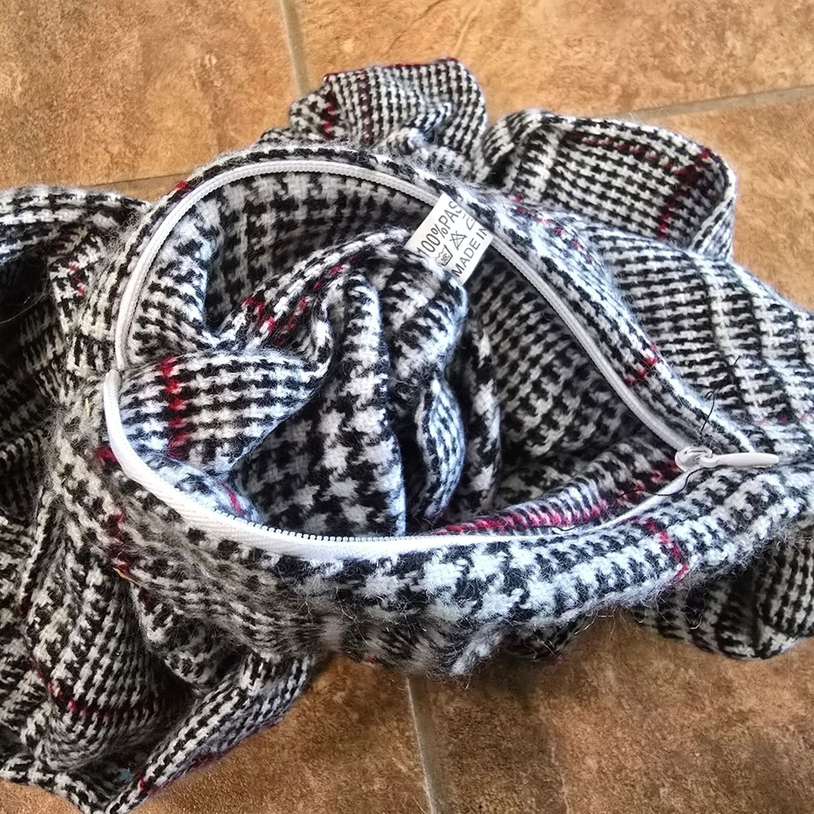 Other Multicolor Detailed Infinity Scarf w/Pocket Size ONE SIZE - 3 Thumbnail