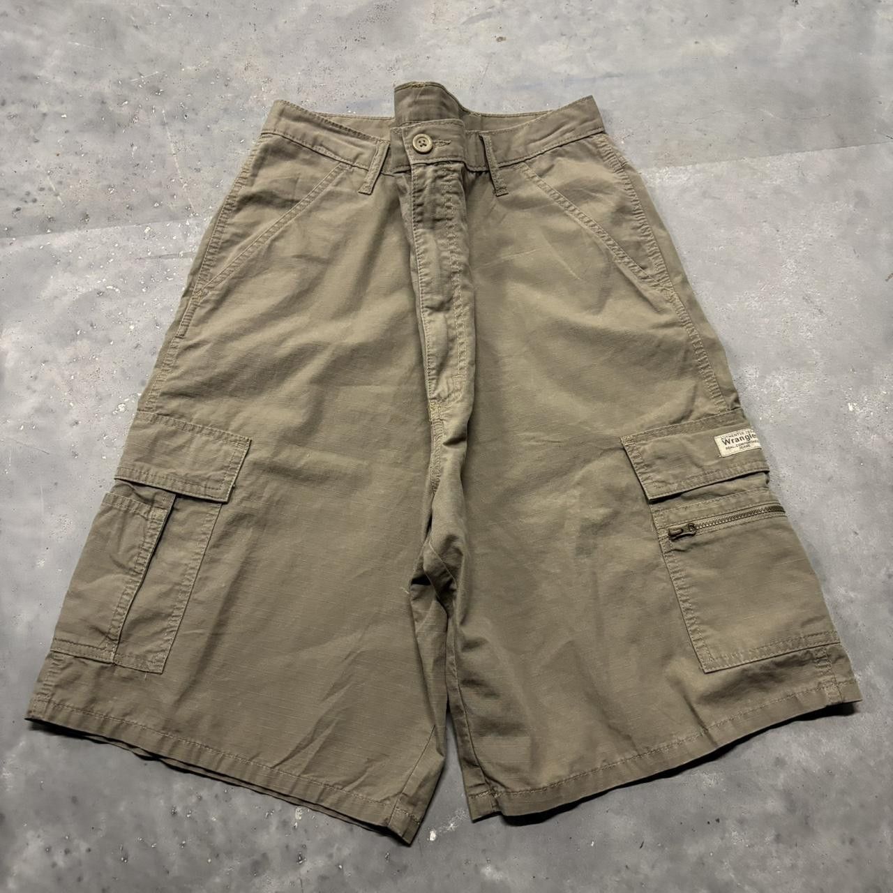 Japanese Brand × Vintage Crazy Vintage Y2K/2000s Baggy Khaki Earth Tone Skater Style Cargo Shorts! Size US 36 / EU 52 - 1 Thumbnail