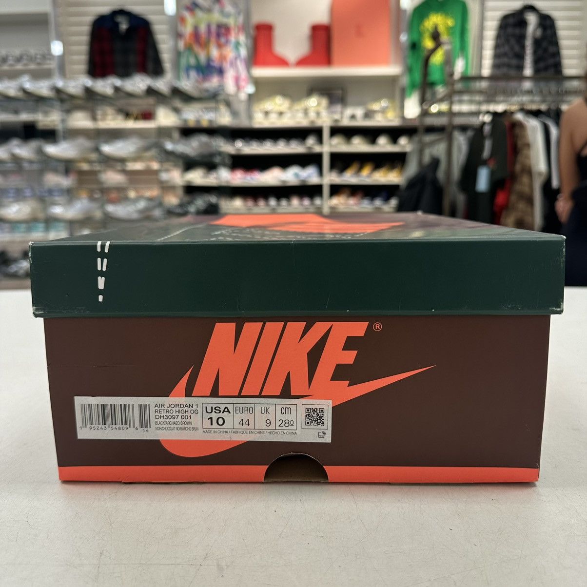Jordan Brand Size 10 - Jordan 1 High OG Hand Crafted 2021 - DH3097-001 Size US 10 / EU 43 - 7 Thumbnail