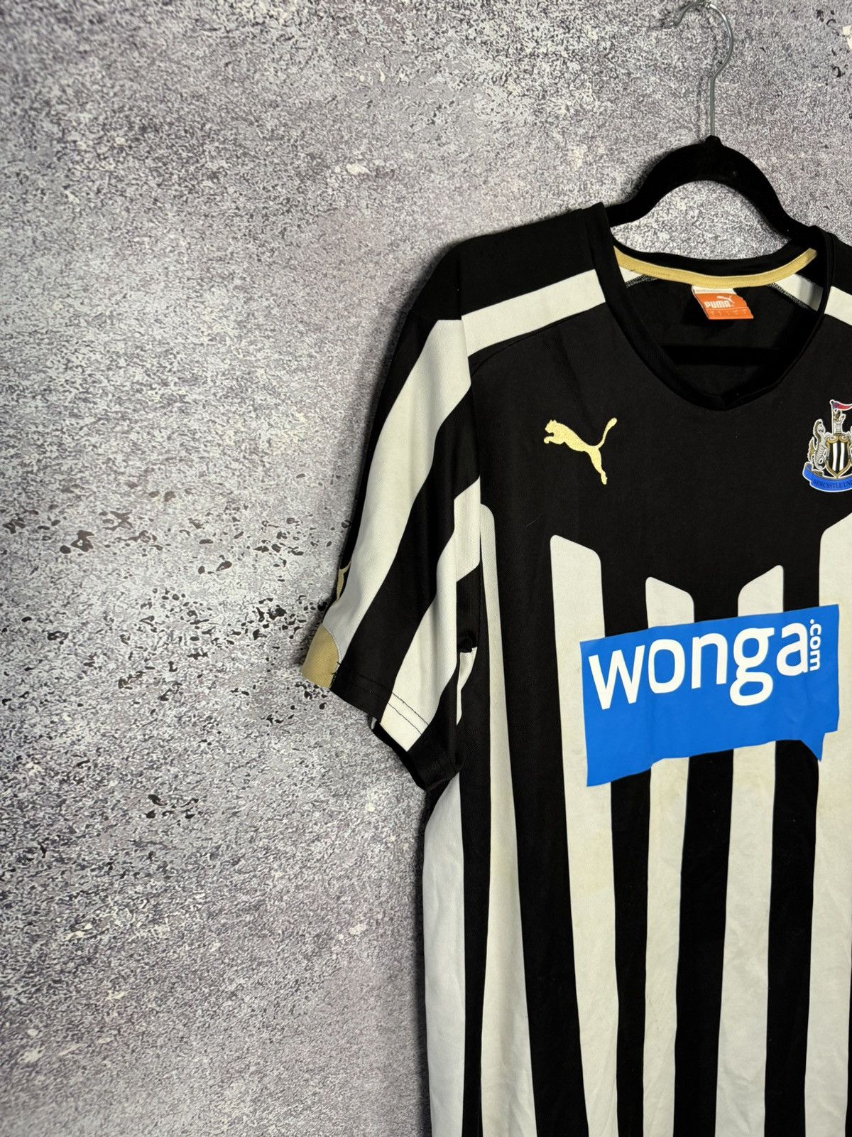 Puma × Vintage Newcastle United 2014/15 Puma soccer Jersey Large Size US L / EU 52-54 / 3 - 5 Thumbnail