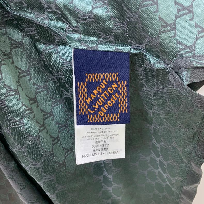 Louis Vuitton LOUIS VUITTON size 5l Full logo jacquard Cuban collar shor Size US M / EU 48-50 / 2 - 7 Thumbnail