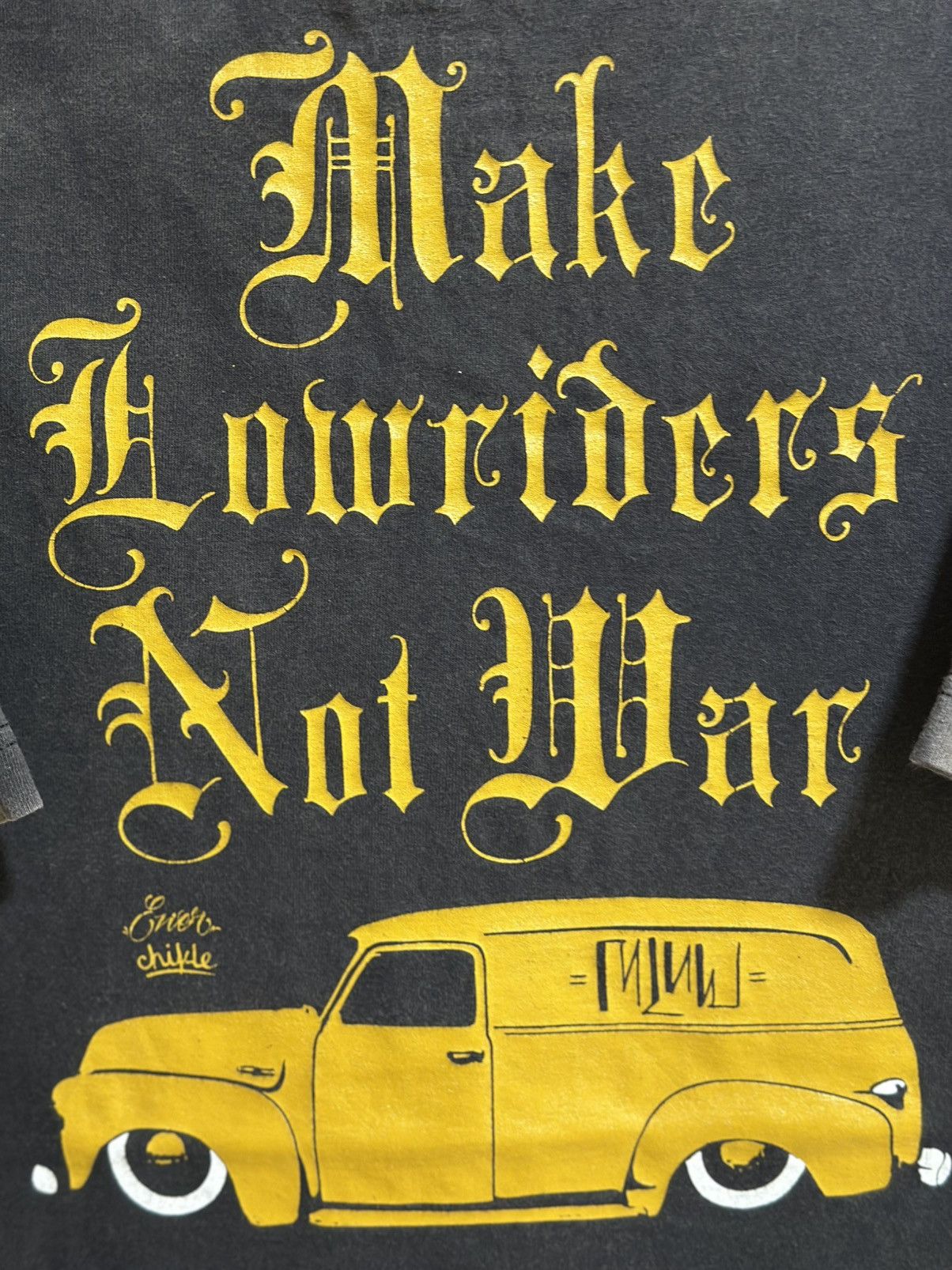Vintage Thrashed Grunge Vintage Make Lowriders Not War Sun Faded Tee Size US XL / EU 56 / 4 - 4 Thumbnail