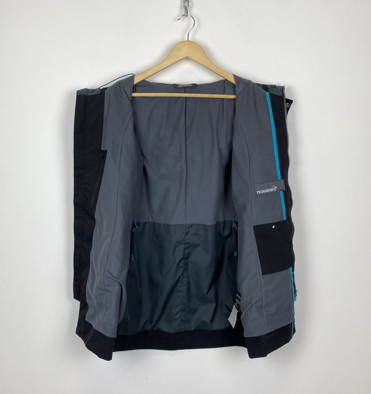 Norrona Norrona Full Zip Hooded Jacket Womens Outdoor Gorpcore Black Size S / US 4 / IT 40 - 11 Thumbnail