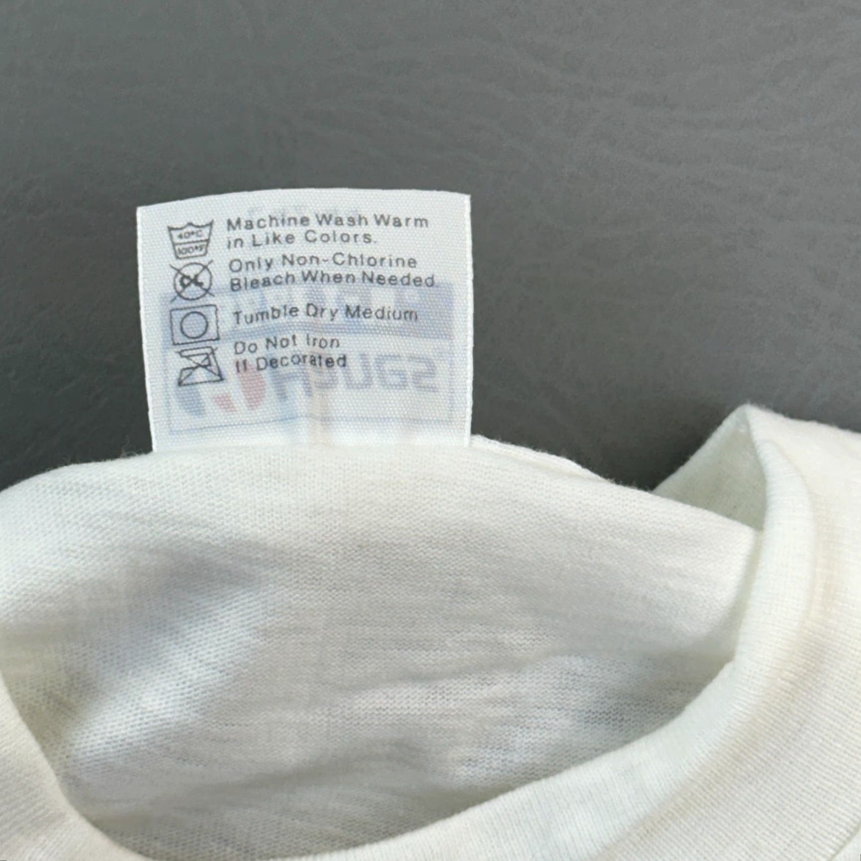 Hanes VINTAGE Hanes T-Shirt Mens L White 80s Deadstock Graphic Print USA Made Hard Rock Cafe Shirt 1980s Size US L / EU 52-54 / 3 - 7 Thumbnail