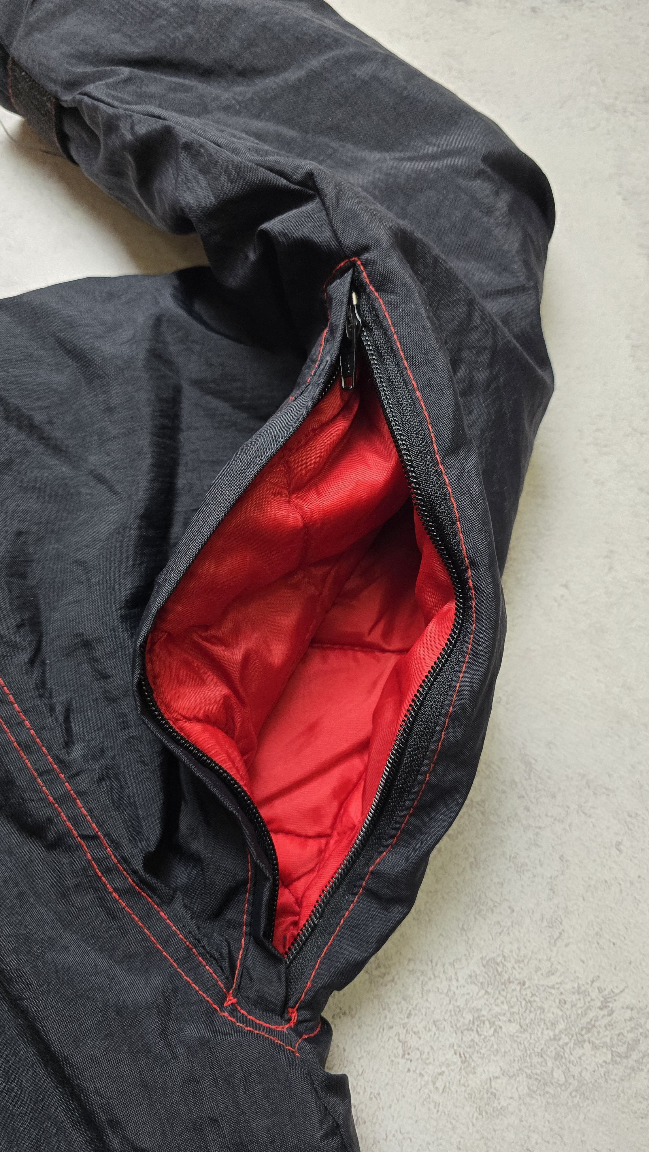 Champion VTG 90's Chicago Blackhawks Embroidered Zip Up Jacket Size US XL / EU 56 / 4 - 17 Thumbnail