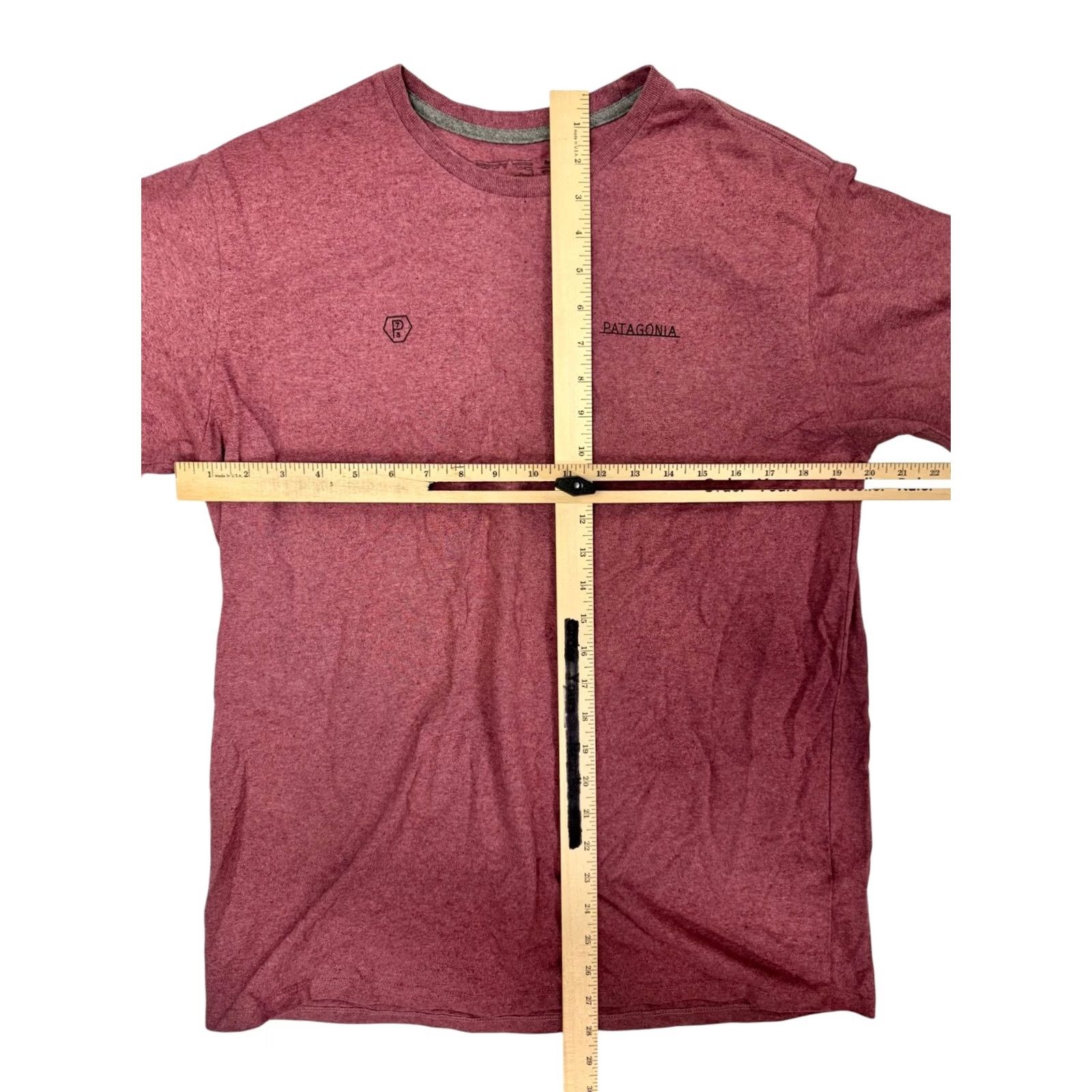 Patagonia Patagonia Responsibili-Tee Maroon Short Sleeve T-Shirt Size M Forge Mark Size US M / EU 48-50 / 2 - 4 Thumbnail