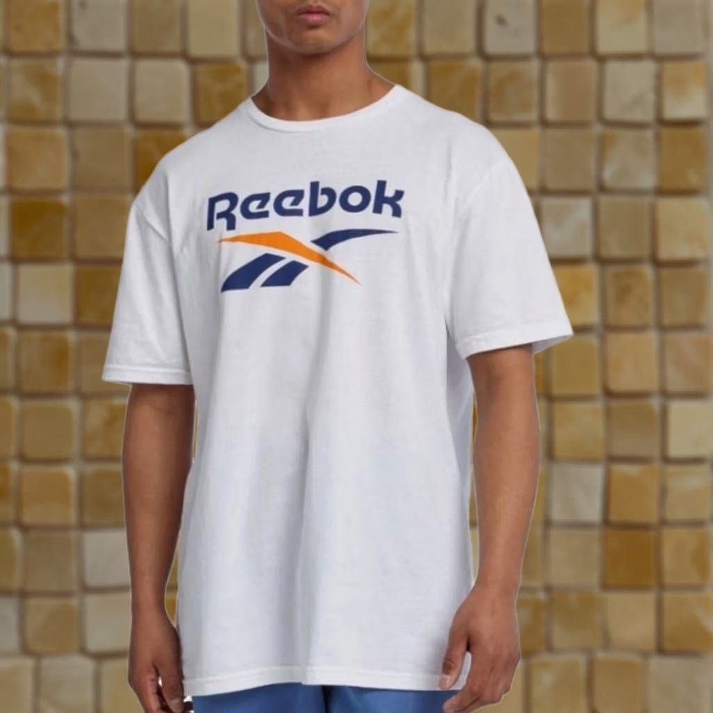 Reebok NEW MENS REEBOK SHORT SLEEVE SPINSTER CLASSIC LOGO CREW NECK SHIRT SIZE M Size US M / EU 48-50 / 2 - 1 Preview