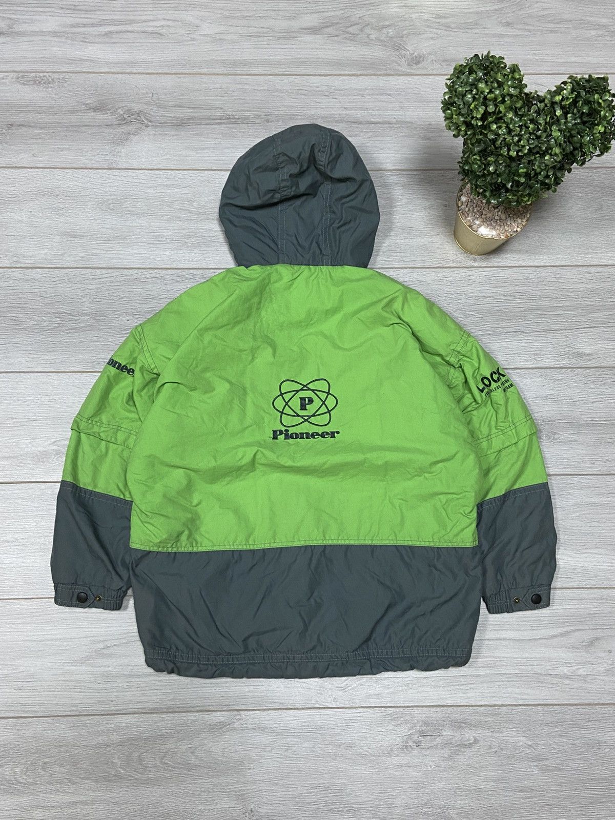 Vintage Pioneer outdoor lock on ski vintage eagle 🦅anorak jacket zip Size US S / EU 44-46 / 1 - 2 Thumbnail