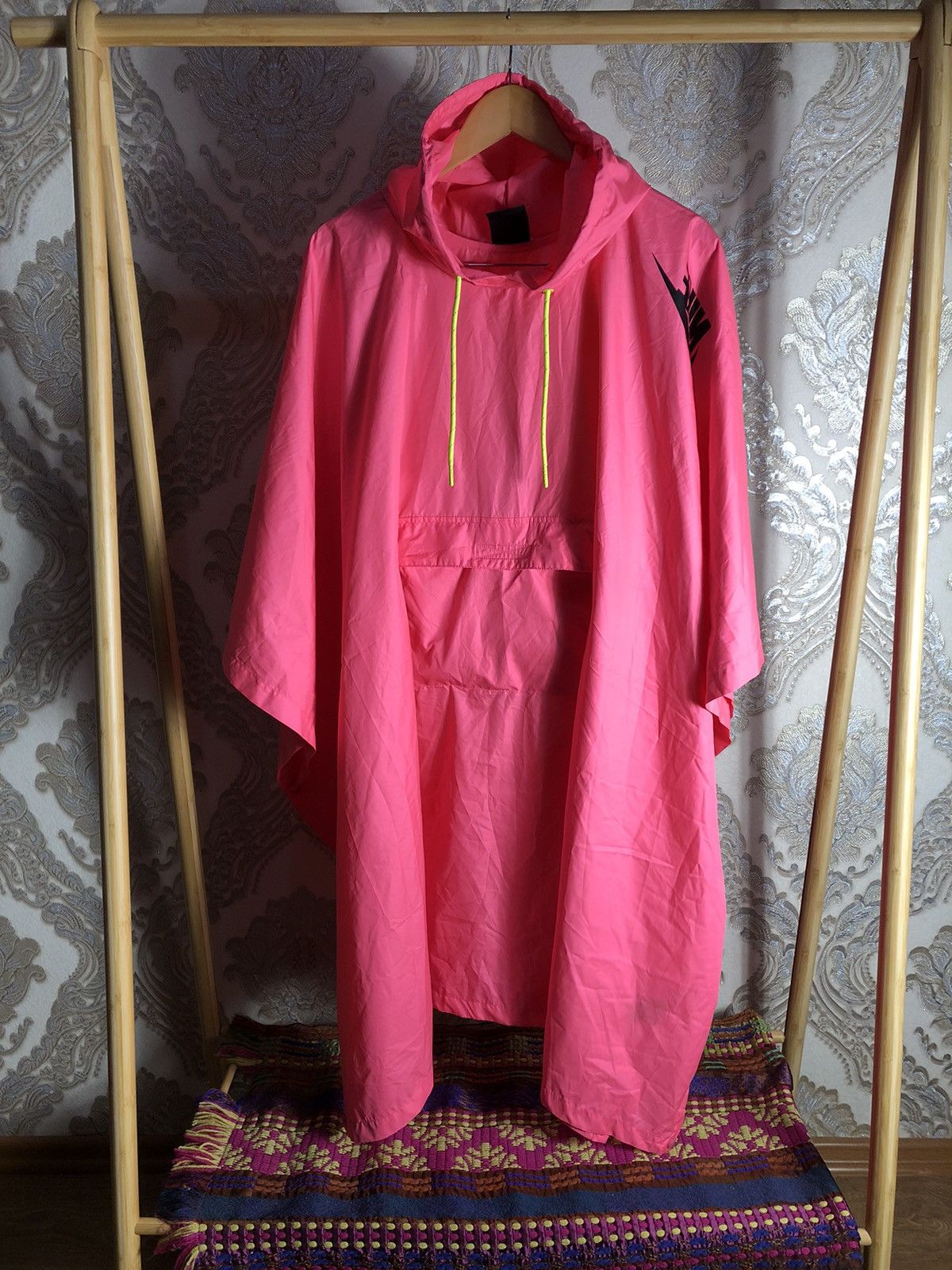 Nike × Vintage VERY RARE NIKE RAIN LIGHT JACKET BIG LOGO JAPAN STYLE Y2K Size US L / EU 52-54 / 3 - 1 Thumbnail