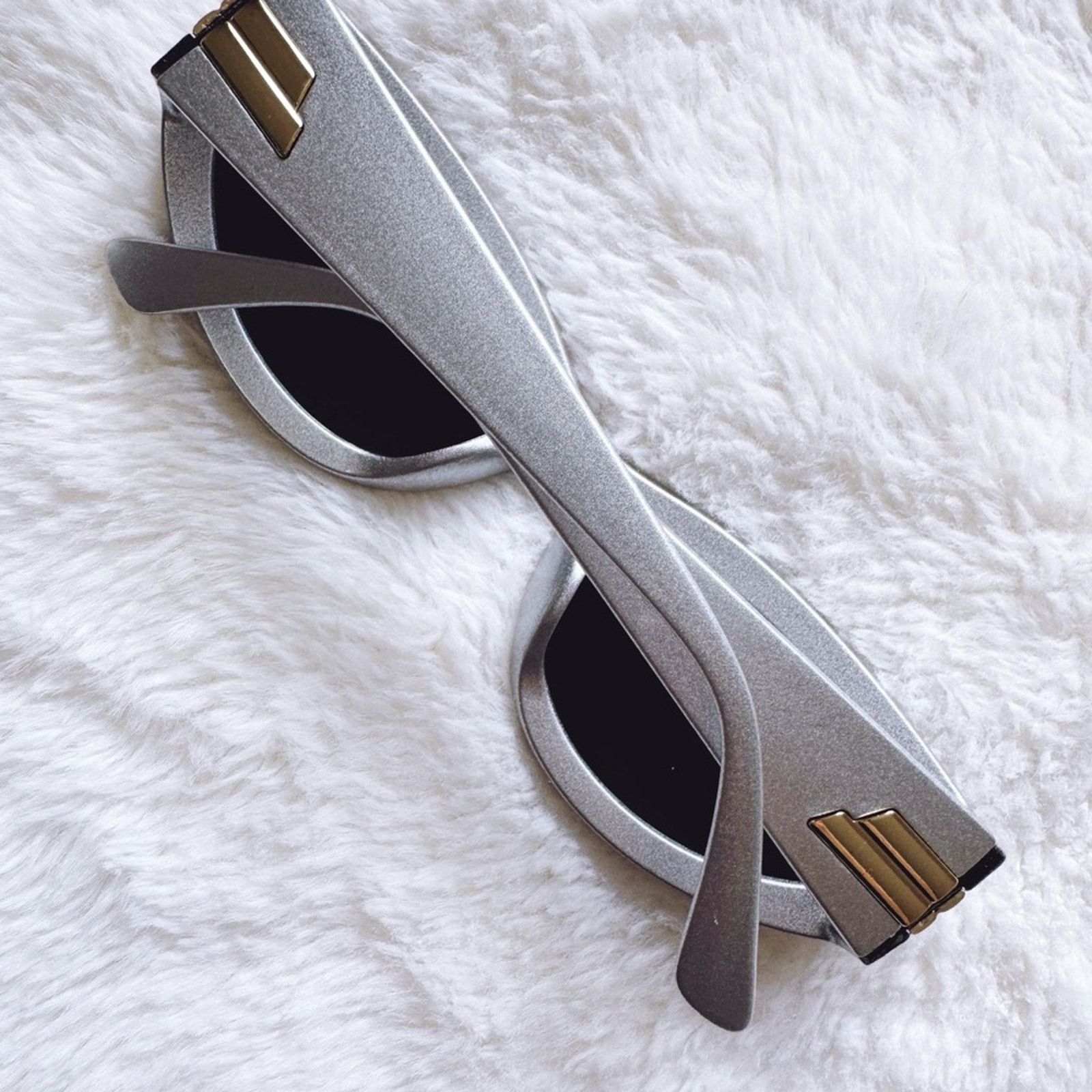 Other Faye Mirrored Silver Cat-Eye Sunglasses Size ONE SIZE - 13 Thumbnail