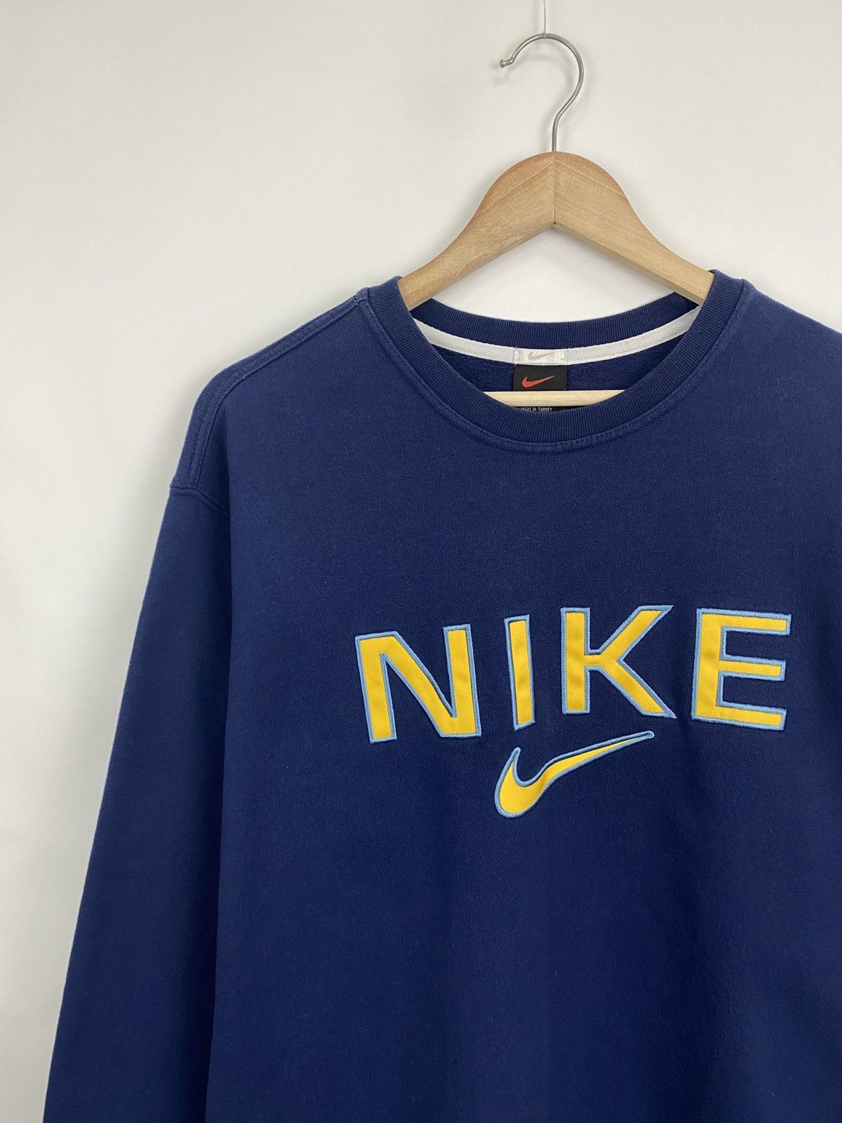 Nike 🇺🇸 Vintage 90s Nike Sweatshirt Y2K Hype Rare Retro Travis Size US M / EU 48-50 / 2 - 2 Thumbnail