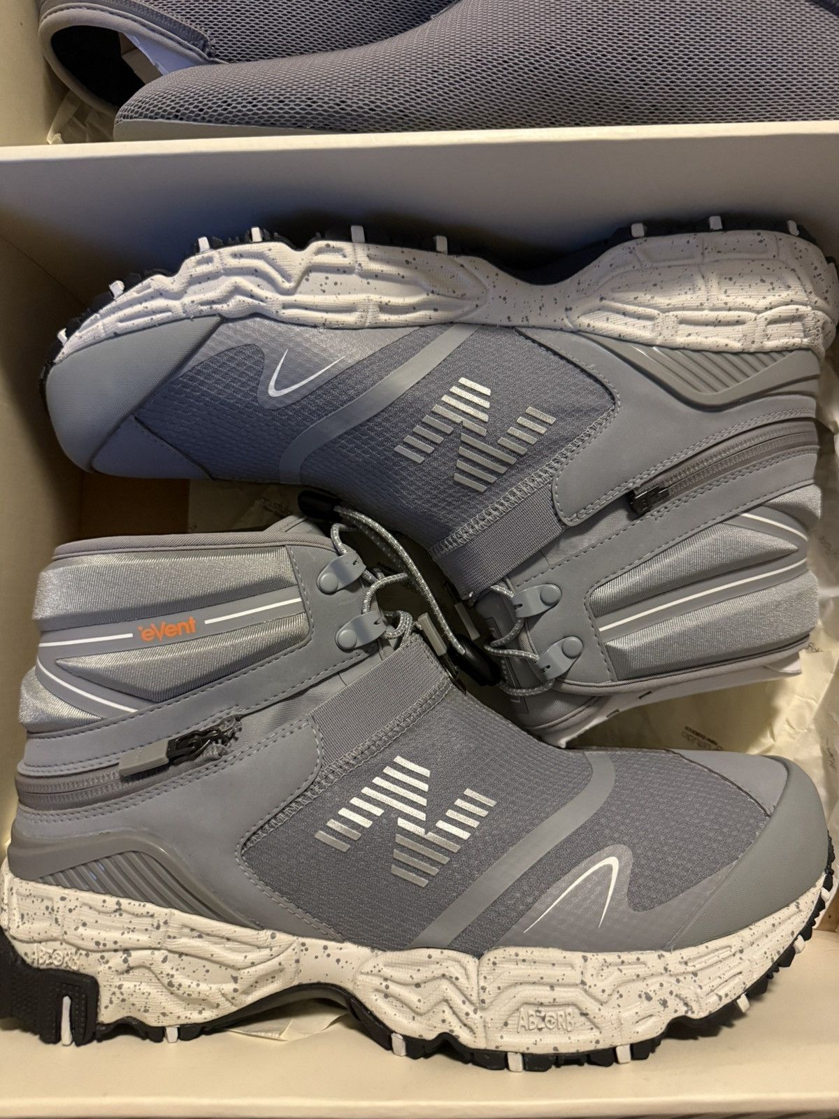 New Balance New Balance Niobium Tokyo Design Studio Grey Sz 9.5 Size US 9.5 / EU 42-43 - 2 Thumbnail