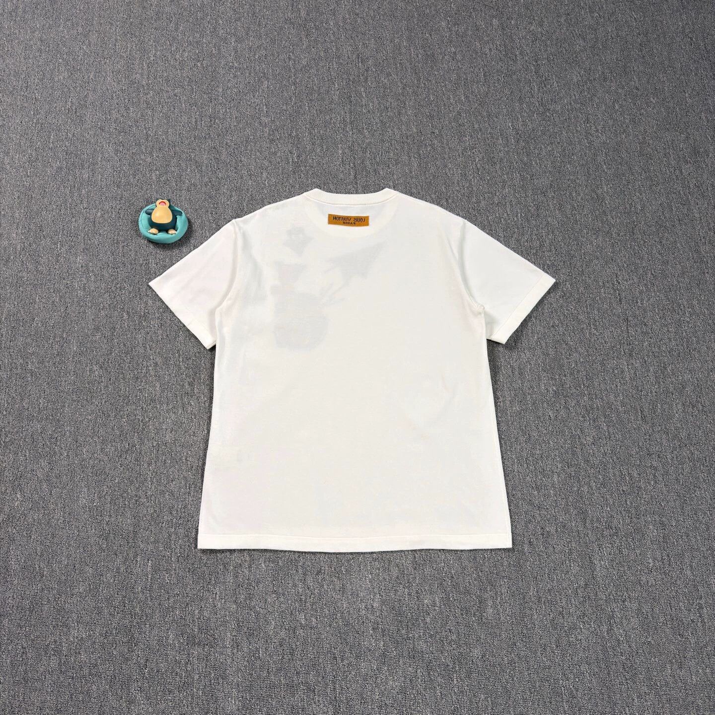 Louis Vuitton LV Cartoon Plane Knit Tee L Size US L / EU 52-54 / 3 - 2 Thumbnail
