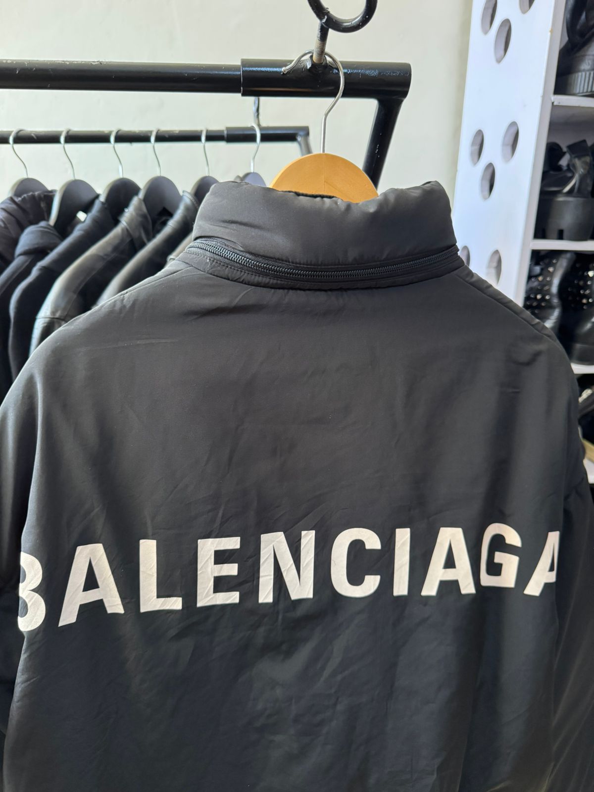 Balenciaga 🕷️💥 Balenciaga back logo jacket Size US M / EU 48-50 / 2 - 6 Thumbnail