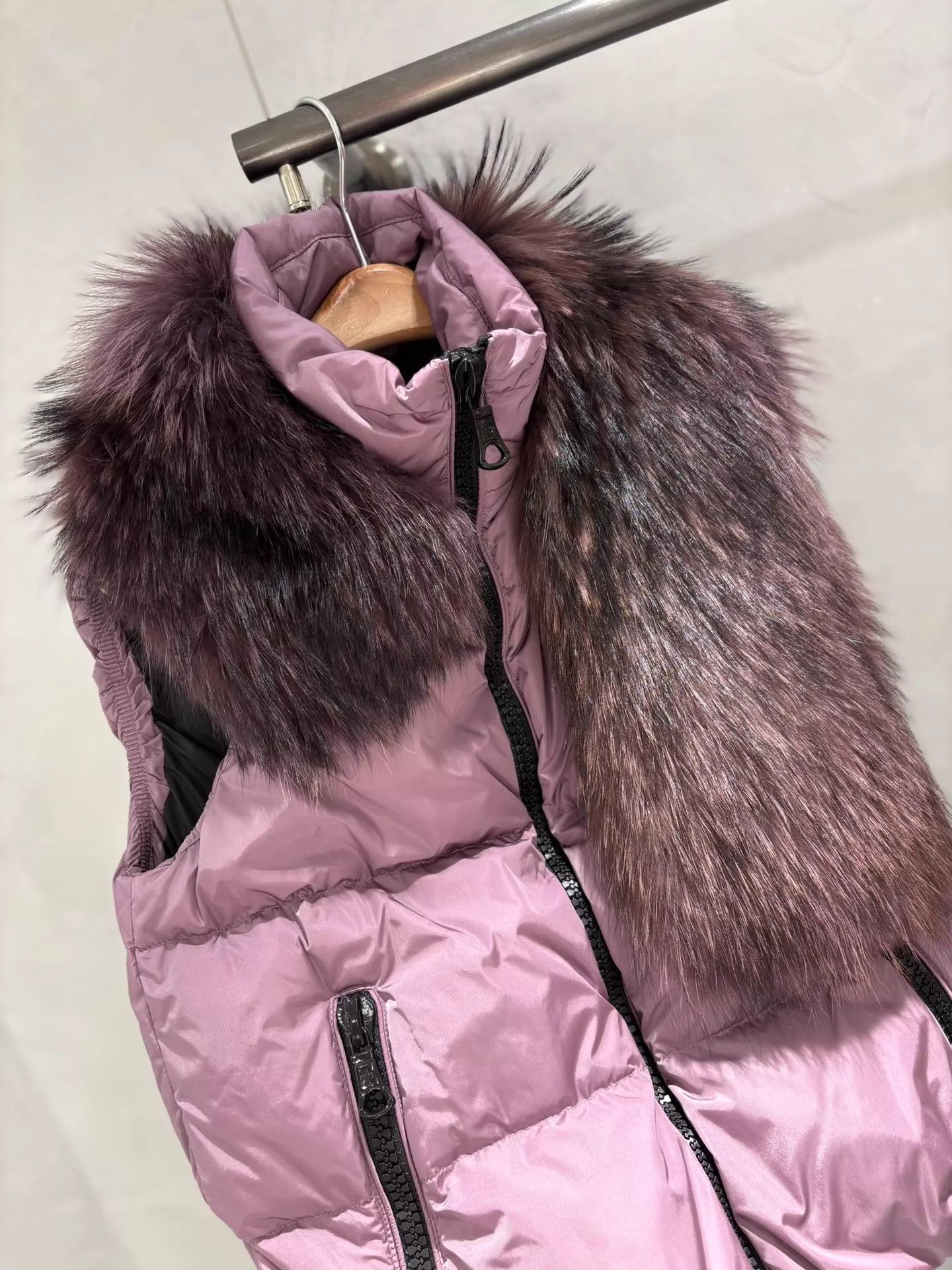 Moncler Moncler Purple Fox Fur Removable Down Vest Size 1 Size S / US 4 / IT 40 - 2 Thumbnail