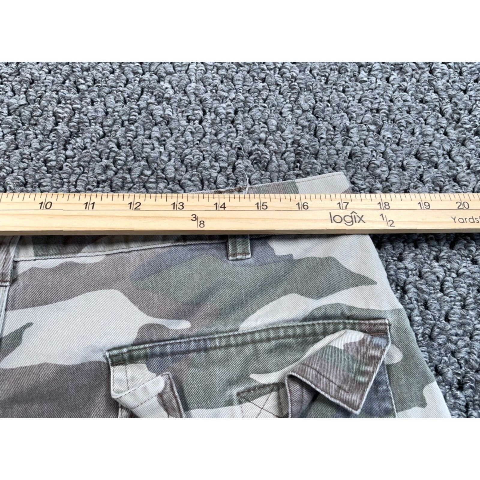 Vintage VINTAGE Nevada Camouflage Cargo Pants Men 34 x 28 Green Camo Straight Leg 90s Army Nature Outdoor Mens Size US 35 - 5 Thumbnail