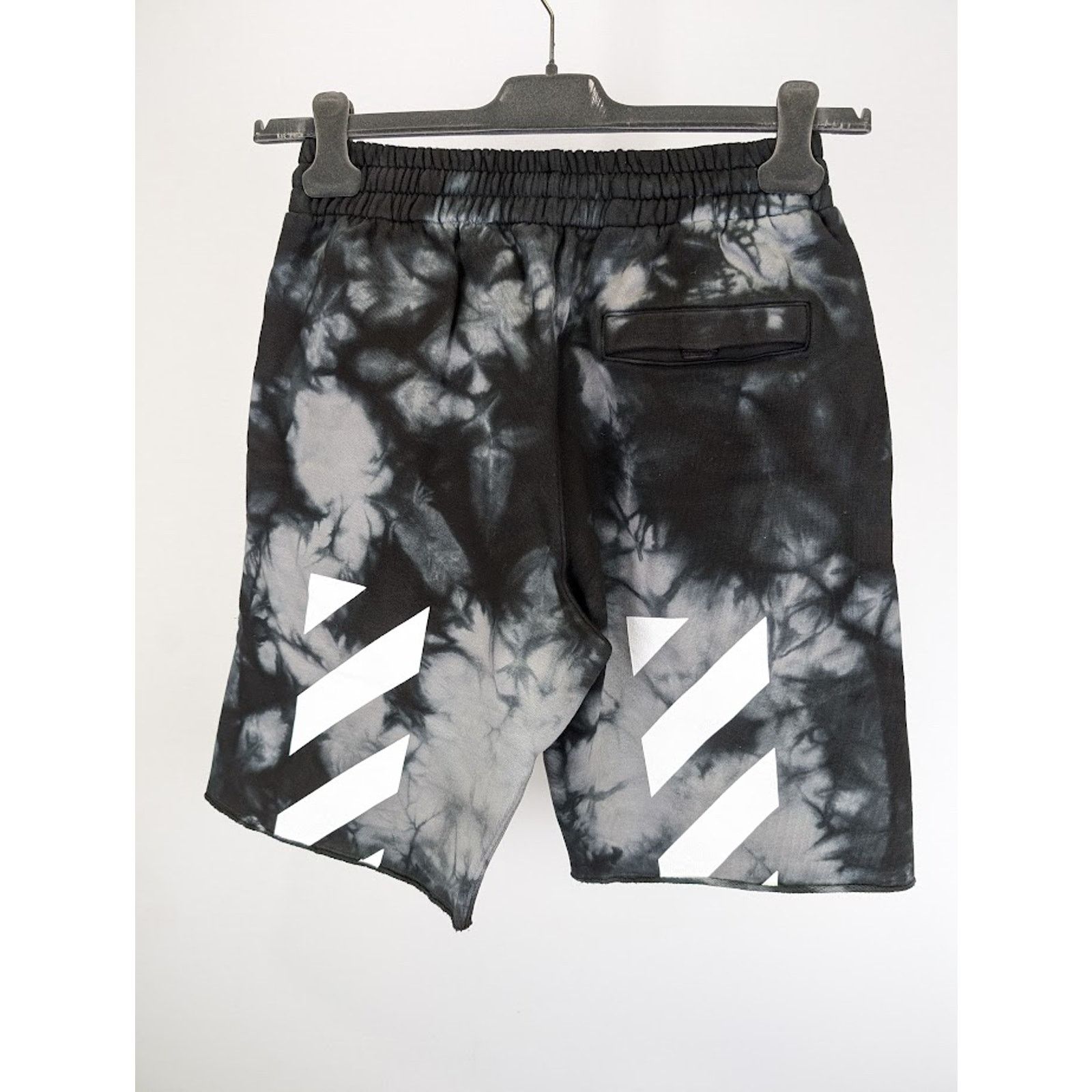 Off-White o1rshd1 Diag Tie Dye Sweatshorts in Warm Grey White M Size US 32 / EU 48 - 2 Thumbnail
