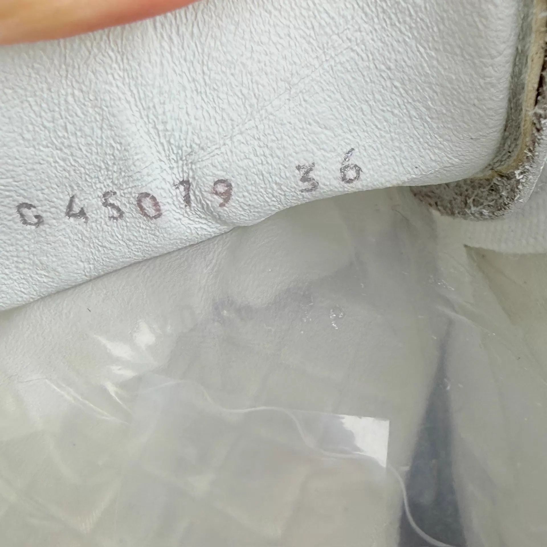 Chanel CHANEL 23A White CC AF Casual Sneakers 36 95New Size US 5.5 / IT 35.5 - 7 Thumbnail