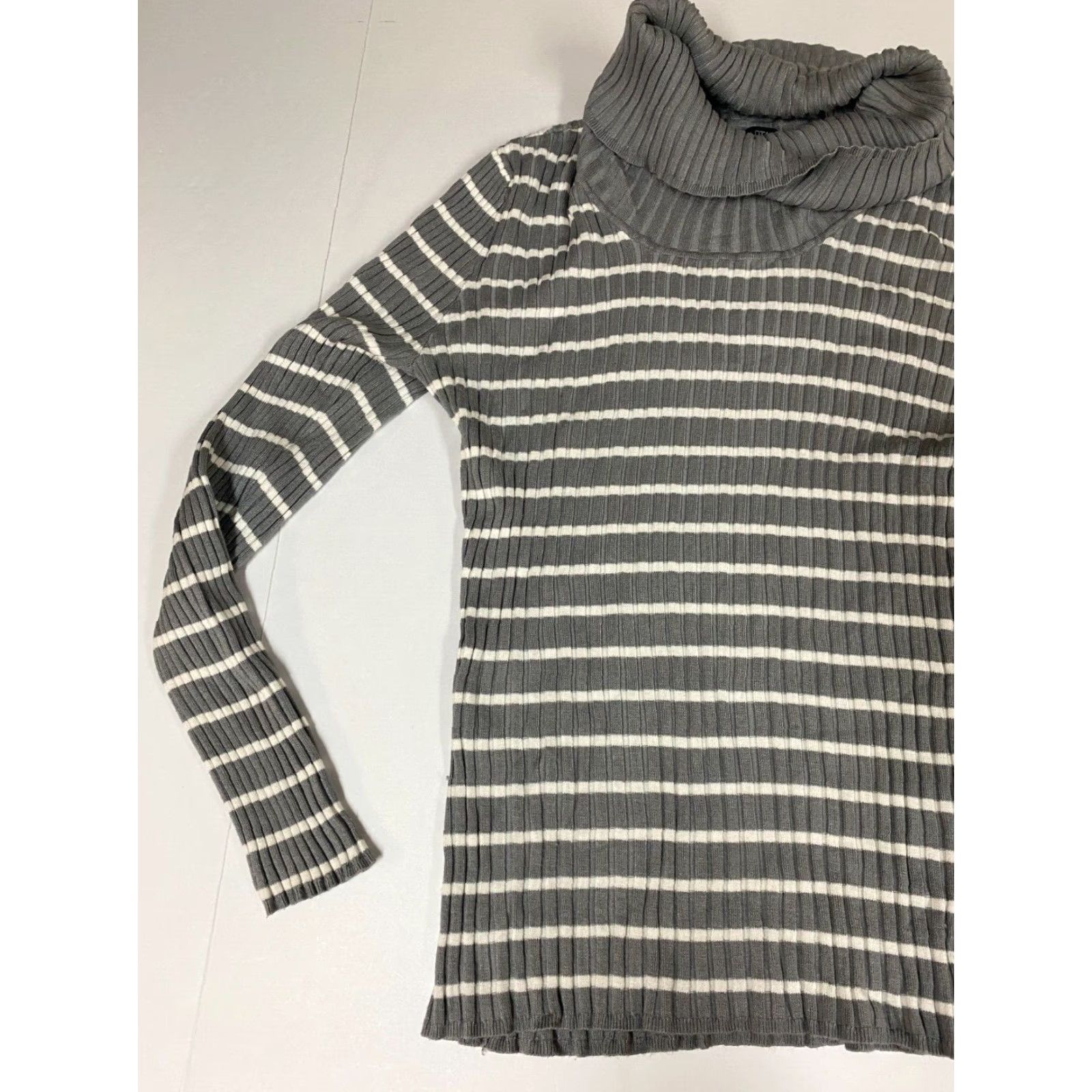 Apt. 9 Apt 9 Womens Sweater XL Gray Pullover Crew Neck Long Balloon Sleeve Button Knit Pullover Modern American Size XL / US 12-14 / IT 48-50 - 3 Thumbnail