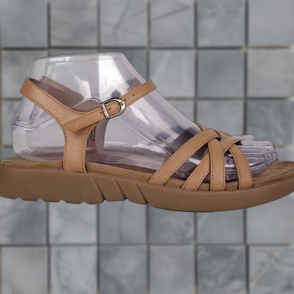 Vintage Aerosoles Sandal Womens Flat Sandals Brown Leather Elastic Slip On Comfort Size 7 Size US 7 / IT 37 - 1 Thumbnail