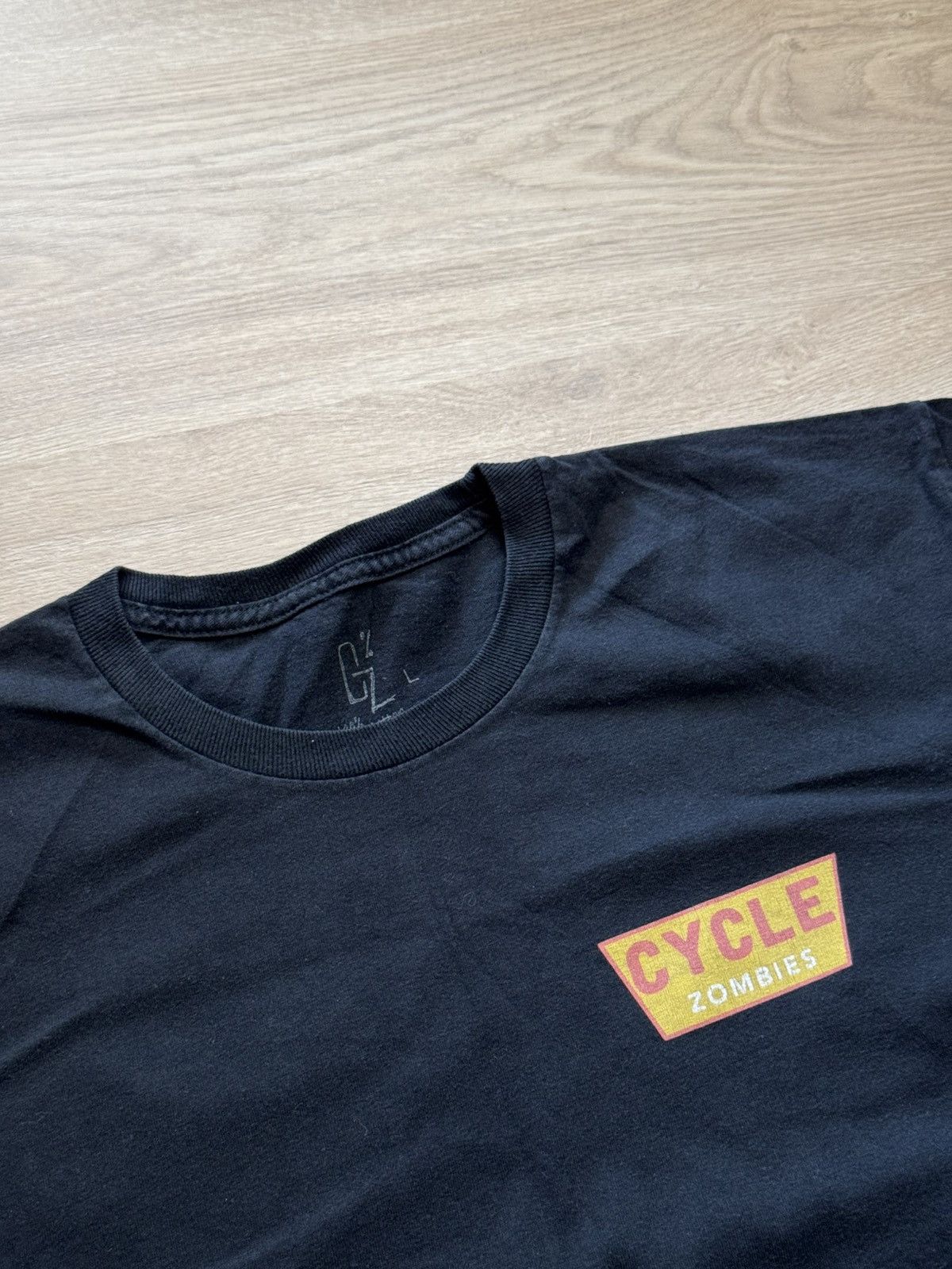 Vintage Vintage Cycle Zombies Skateboarding Faded T-Shirt Size US L / EU 52-54 / 3 - 2 Thumbnail