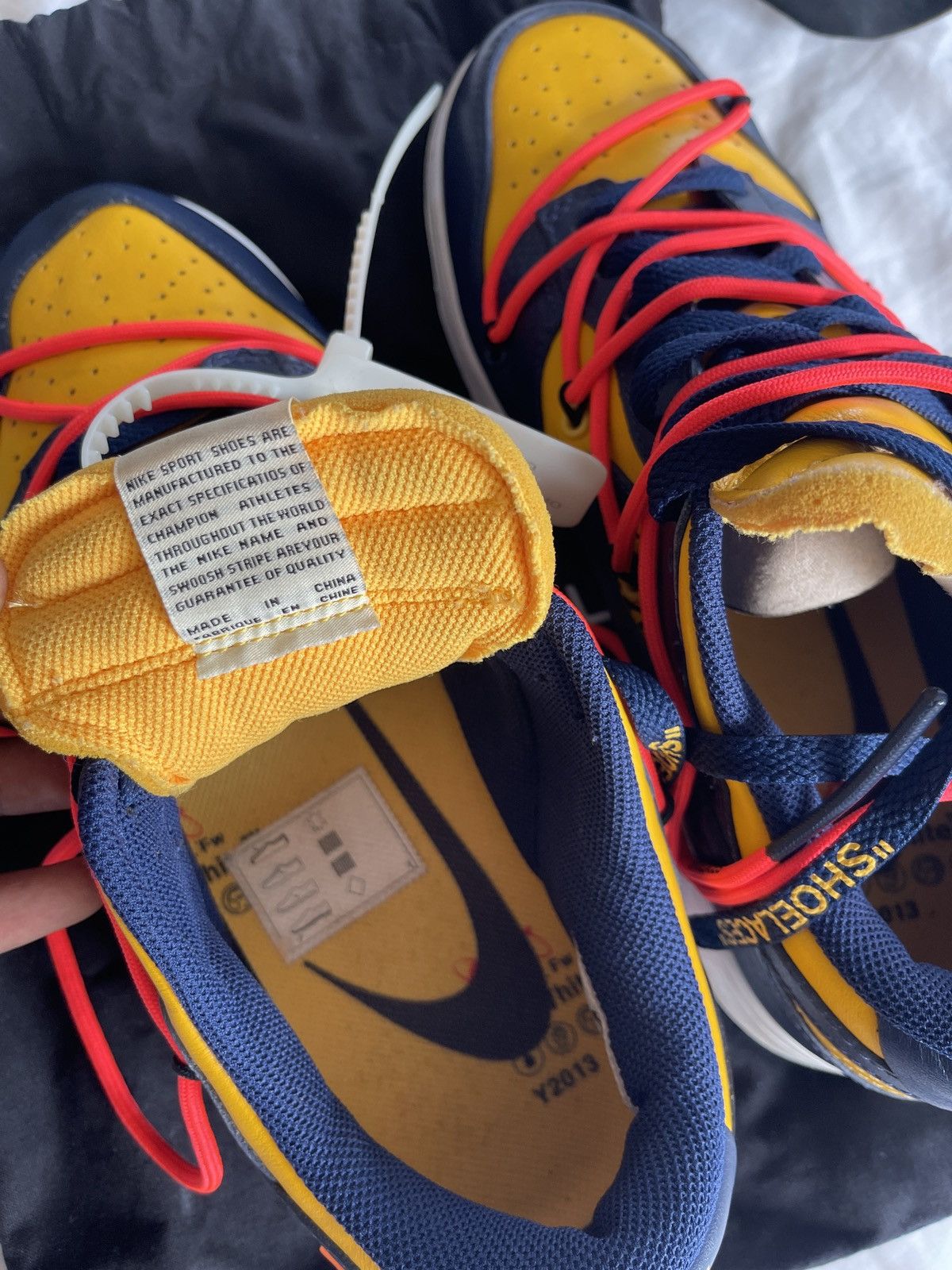 Nike × Off-White Off white Nike Dunk University Gold Size US 9.5 / EU 42-43 - 11 Thumbnail
