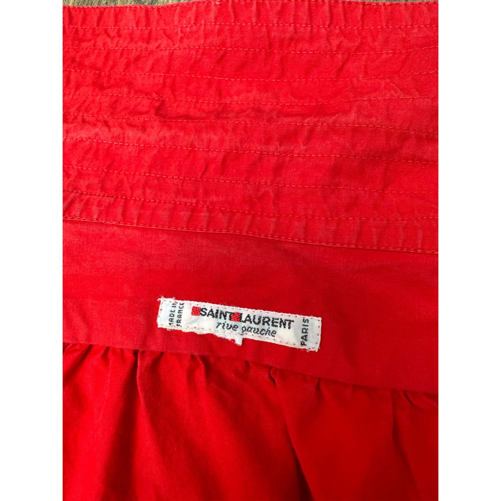 Yves Saint Laurent 1970s Red Front-Buttoned Shirt Size M / US 6-8 / IT 42-44 - 5 Thumbnail