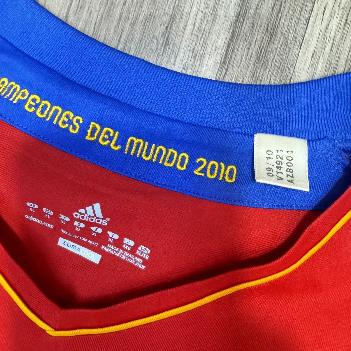 Spain 10/11 home shirt #7 David Villa