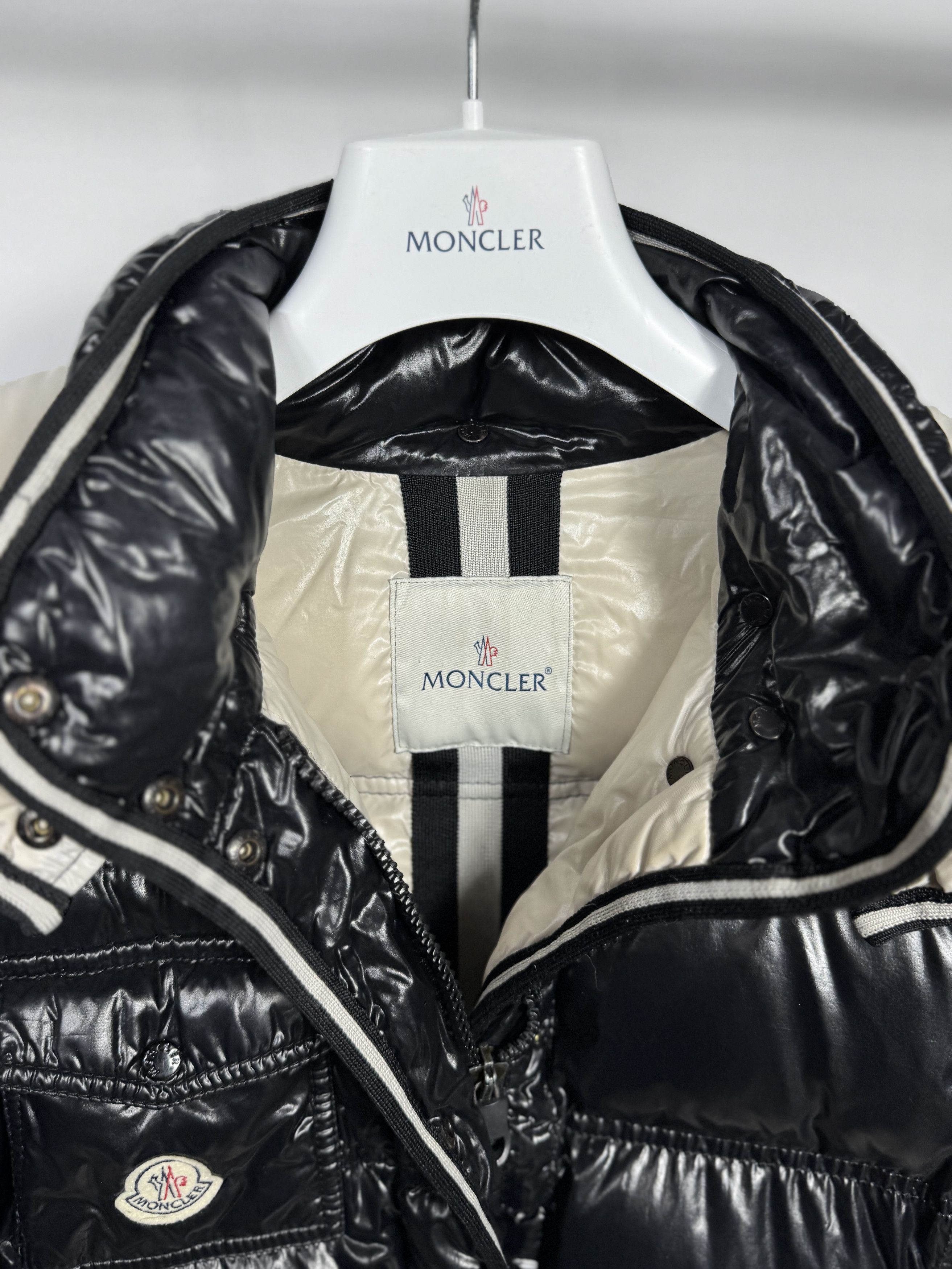 Moncler Moncler Quincy Puffer Jacket Size M / US 6-8 / IT 42-44 - 4 Thumbnail
