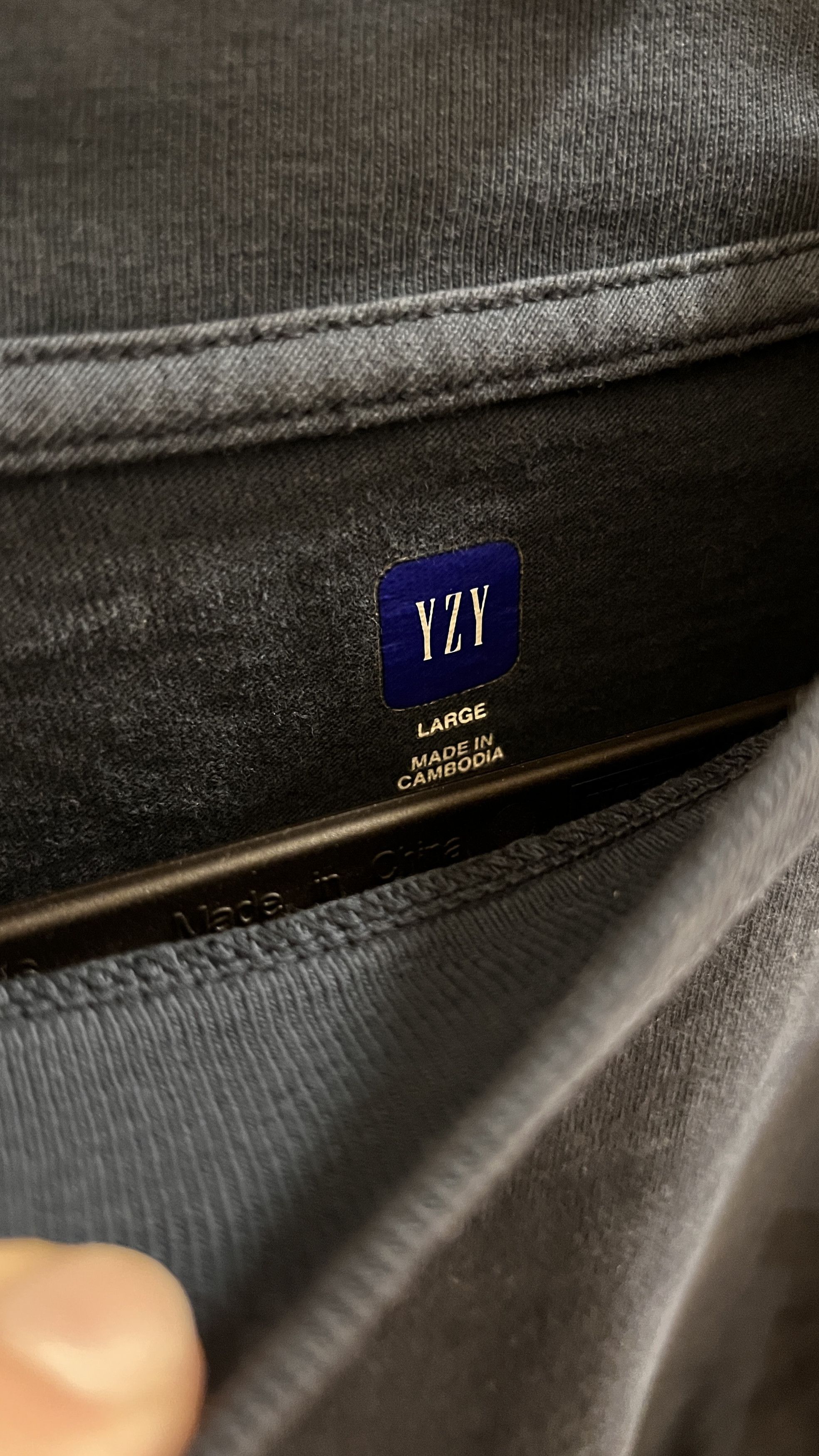 Balenciaga × Gap × Yeezy Yeezy Gap Balenciaga 3/4 teenavy Size US L / EU 52-54 / 3 - 3 Thumbnail