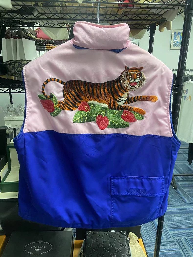 Gucci Gucci Year of the Tiger Limited Heavy Industry Embroidery S Size US M / EU 48-50 / 2 - 2 Thumbnail