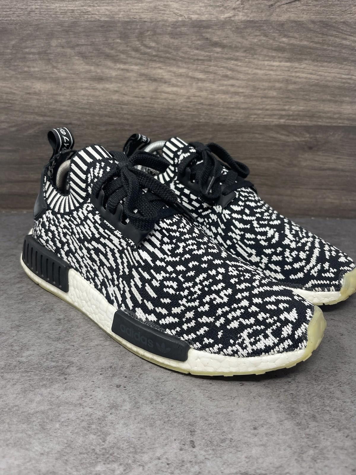 Adidas Adidas NMD R1 Primeknit Zebra Mens Size 8.5 White Black Size US 8.5 / EU 41-42 - 5 Thumbnail
