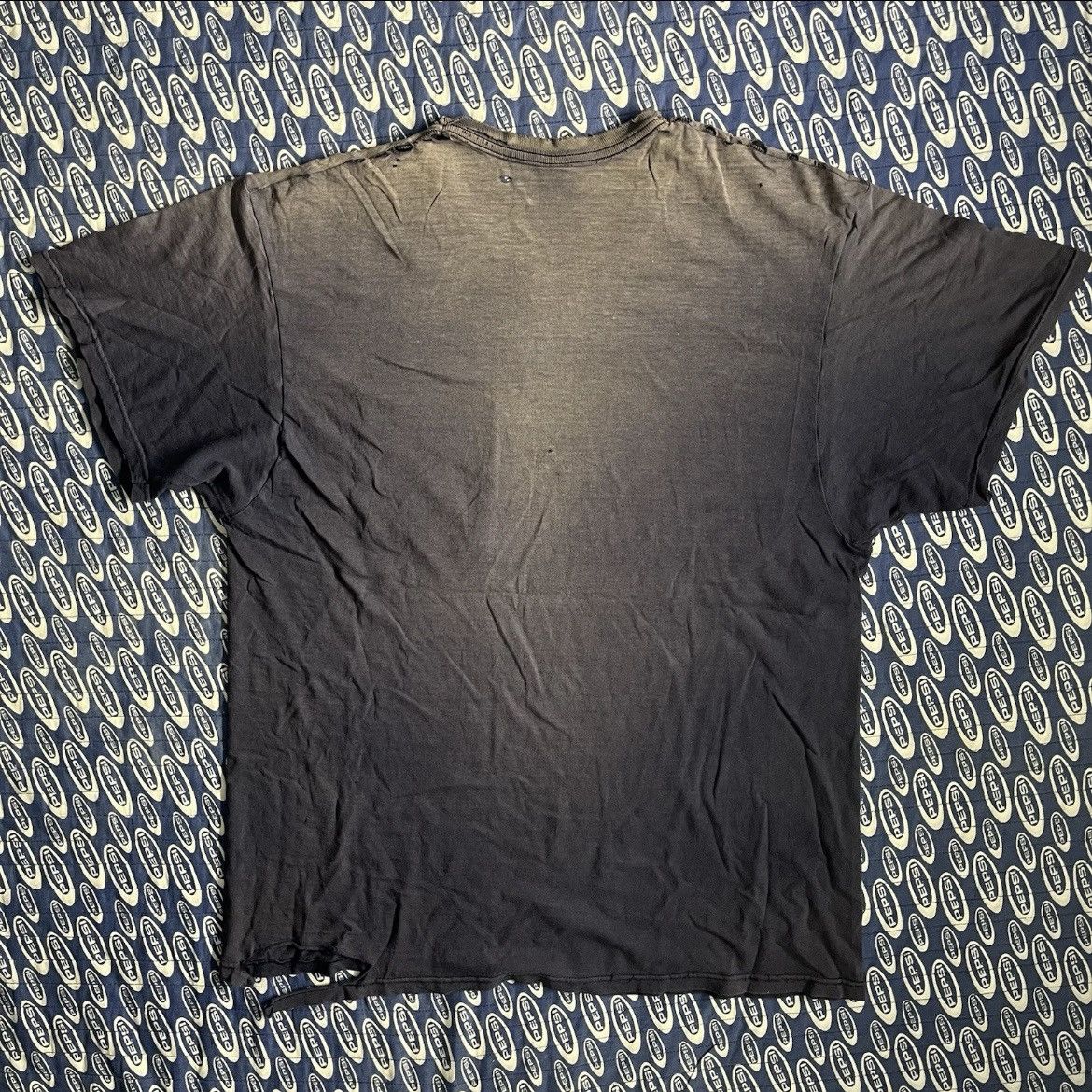 Fruit Of The Loom Vtg 90s Fruit of the Loom Sunfaded Faded Pocket Shirt Navy Size US XL / EU 56 / 4 - 10 Thumbnail