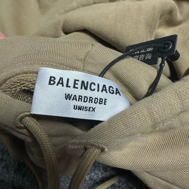 Balenciaga Balenciaga Double B embroidery LOGO hoodie in wheat color Size US S / EU 44-46 / 1 - 3 Thumbnail