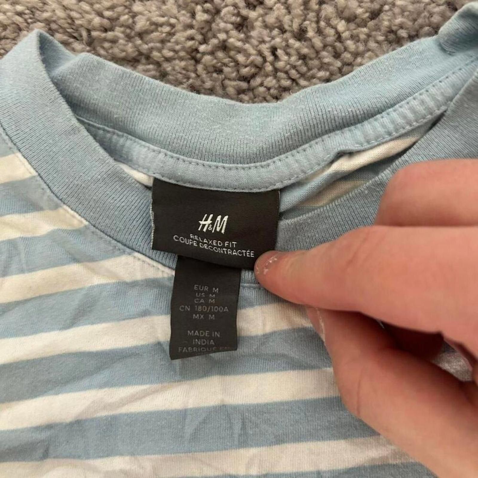 H&M Hm relaxed fit blue and Size US M / EU 48-50 / 2 - 4 Thumbnail