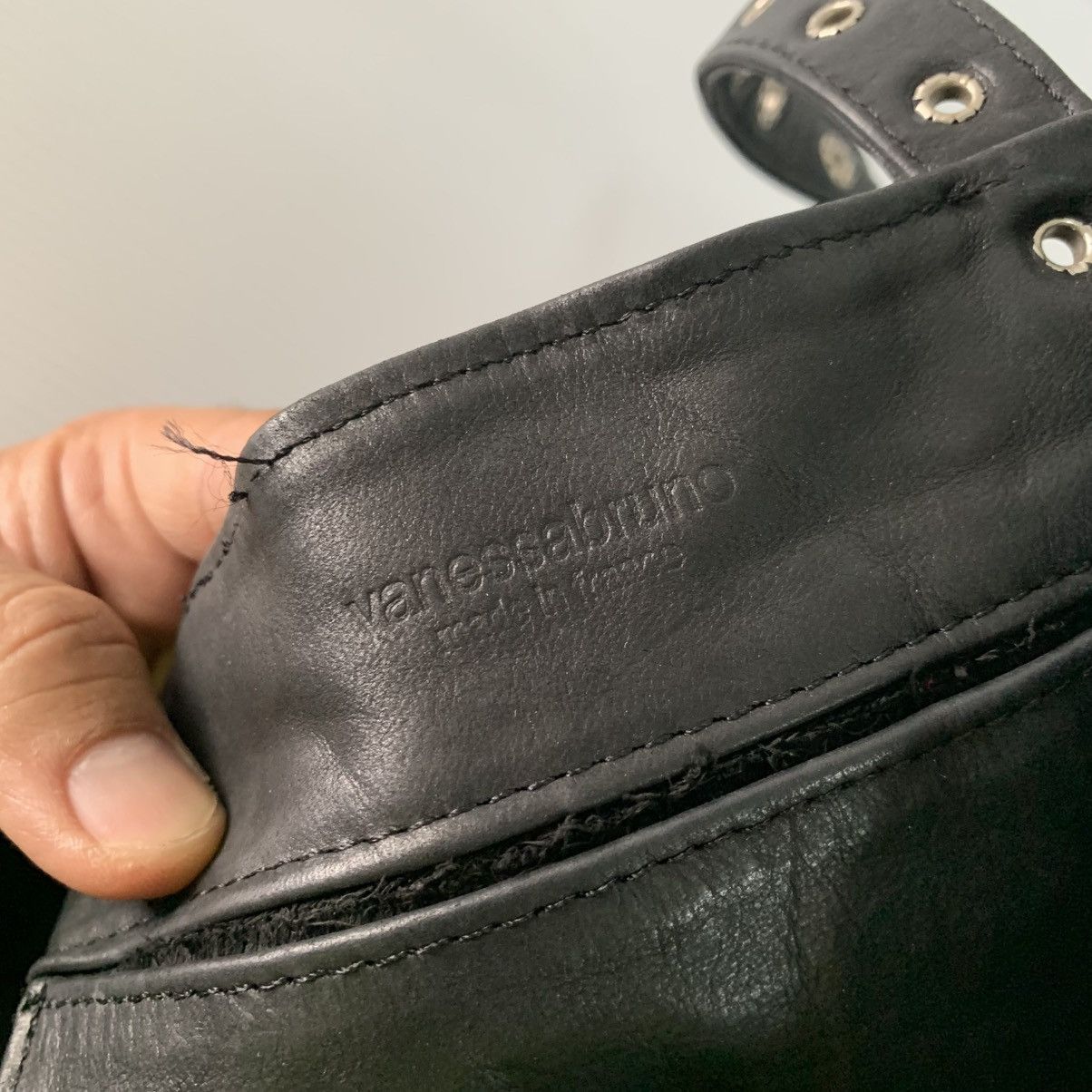 Vanessa Bruno 🔥‼️HOT ITEM‼️🔥Authentic Vanessa Bruno Leather Shoulder Bag Size ONE SIZE - 9 Thumbnail