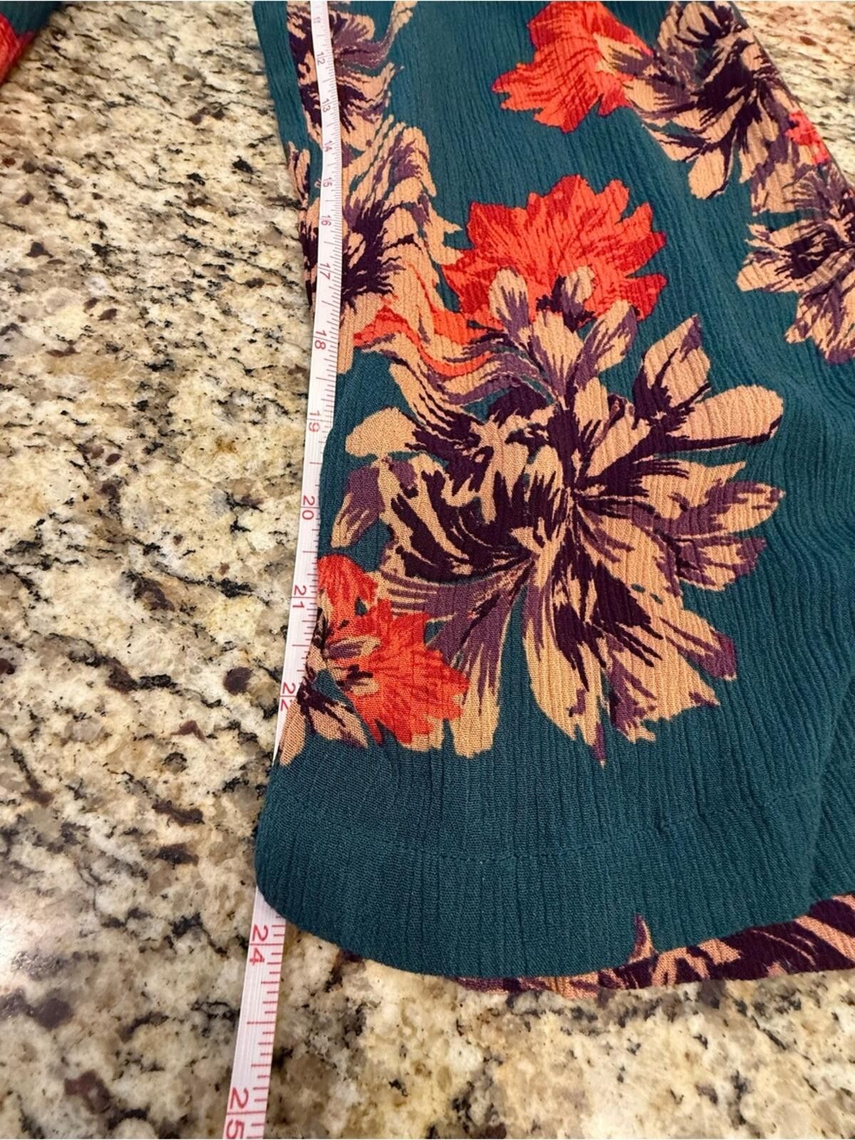 Other Honey Belle tropical crop pants green tan brown orange SZ LG Size 36" / US 14 / IT 50 - 10 Thumbnail