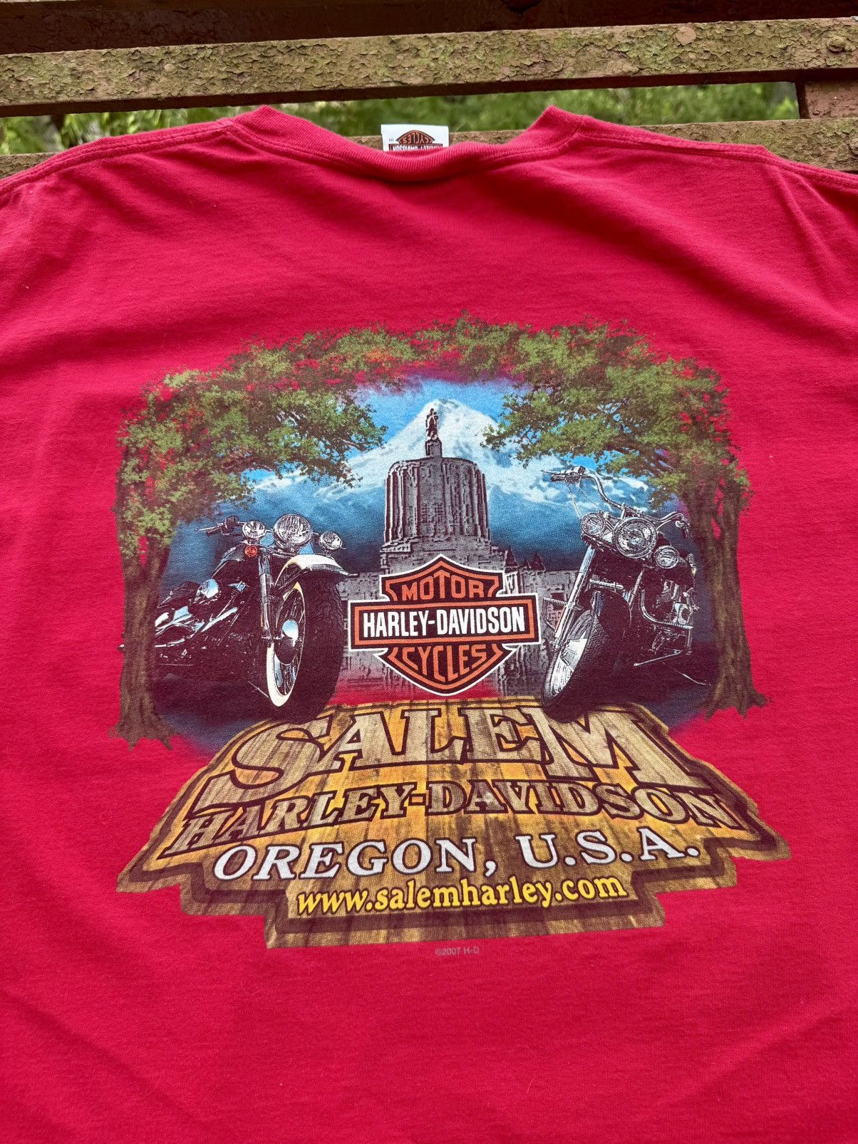 Harley Davidson VINTAGE Y2K 2013 Harley Davidson “Red Hot” Tee Size US XL / EU 56 / 4 - 6 Thumbnail