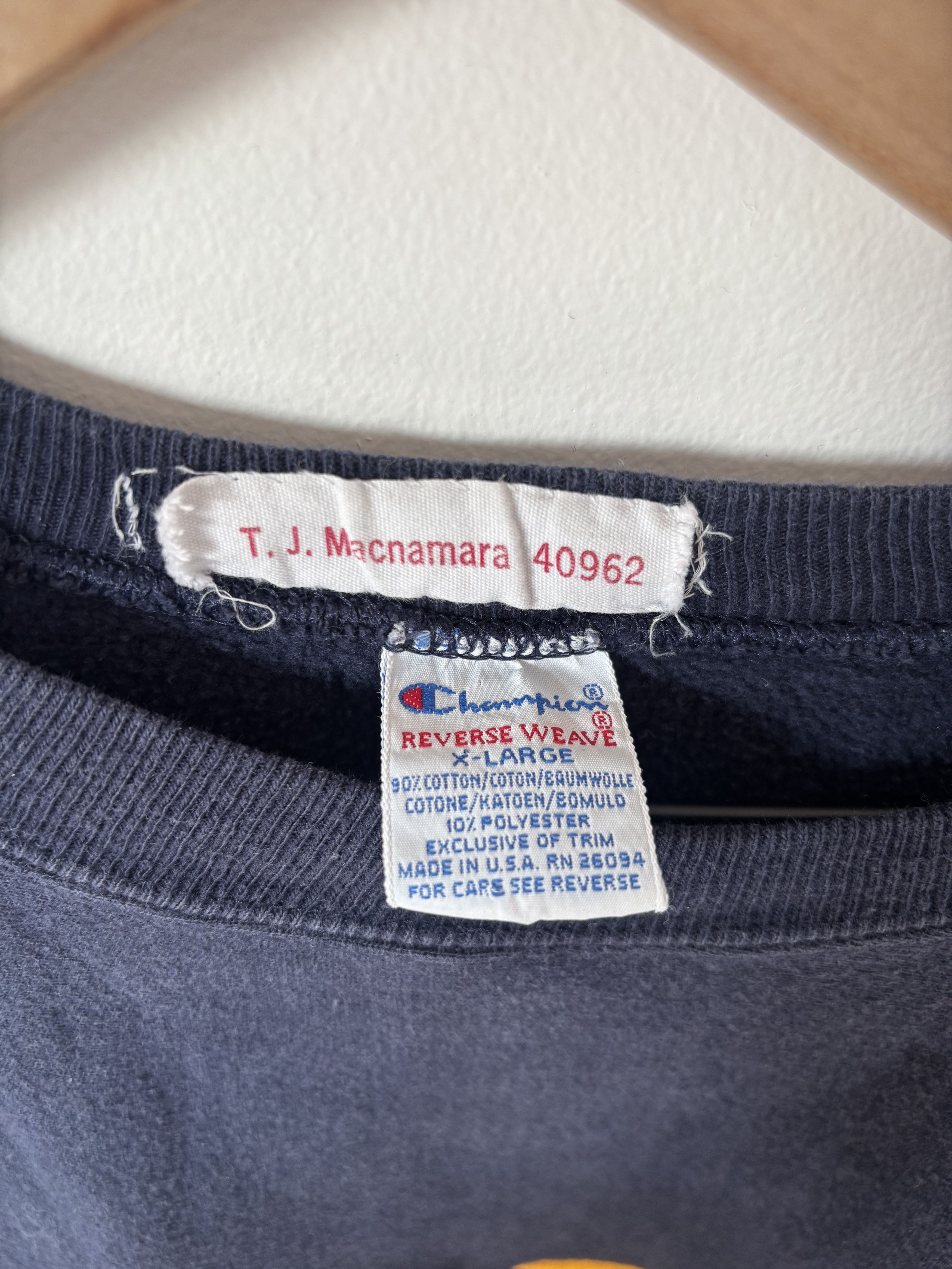 Champion Notre Dame Fightin Irish Reverse Weave Crewneck Sweater Navy Size US XL / EU 56 / 4 - 4 Thumbnail