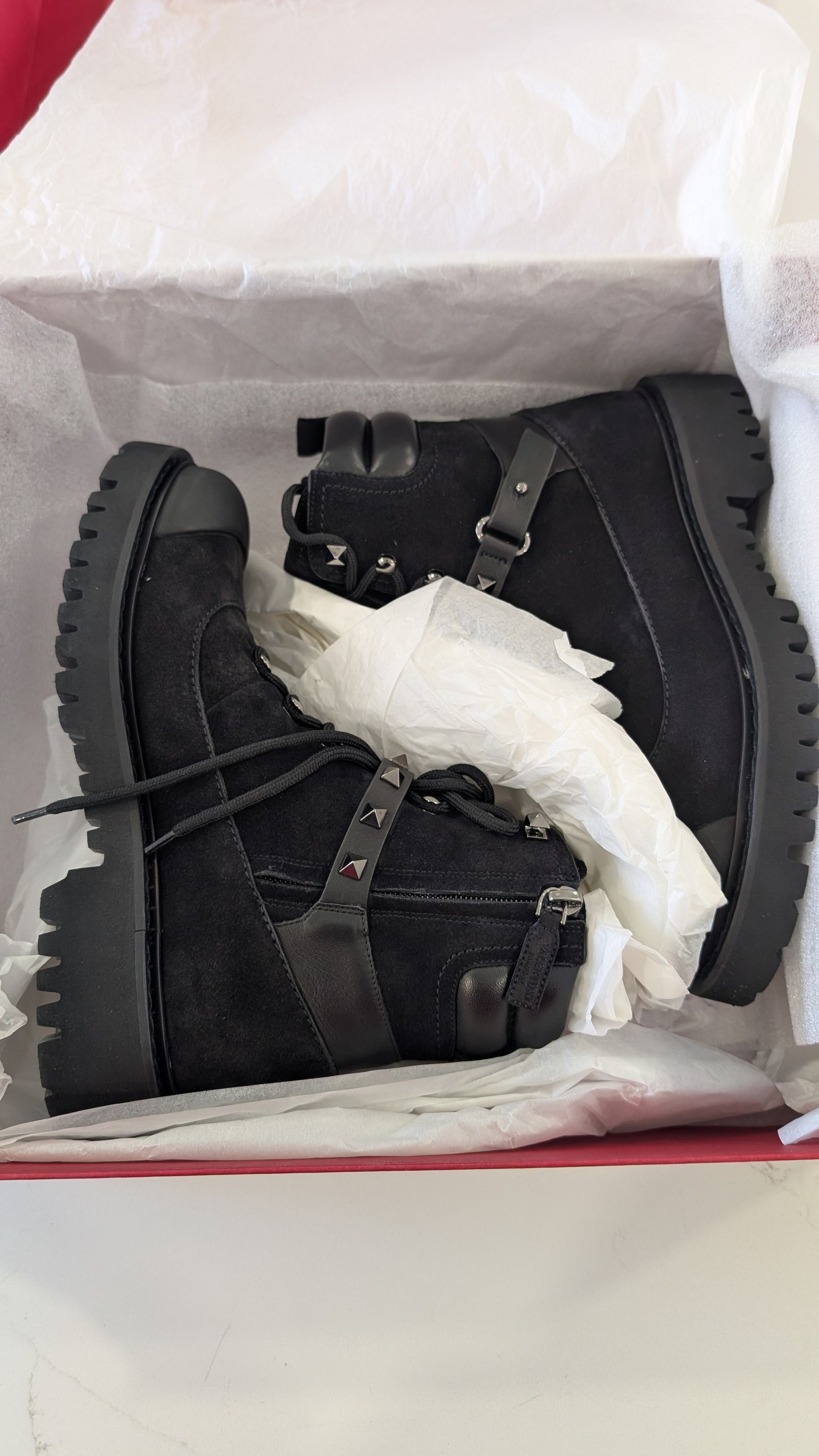 Valentino Valentino Garavani Rockstud Suede Combat Boots EU 36.5 Size US 6.5 / IT 36.5 - 10 Thumbnail